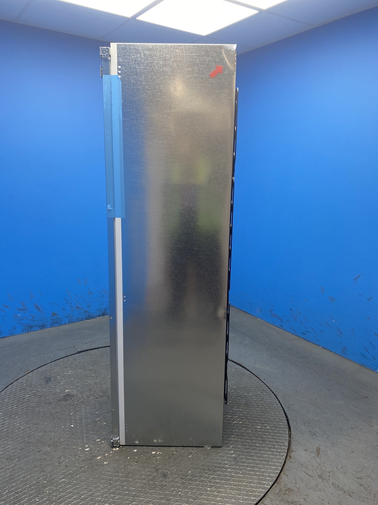 Bosch 310L Integrated Tall Fridge with MultiBox XXL