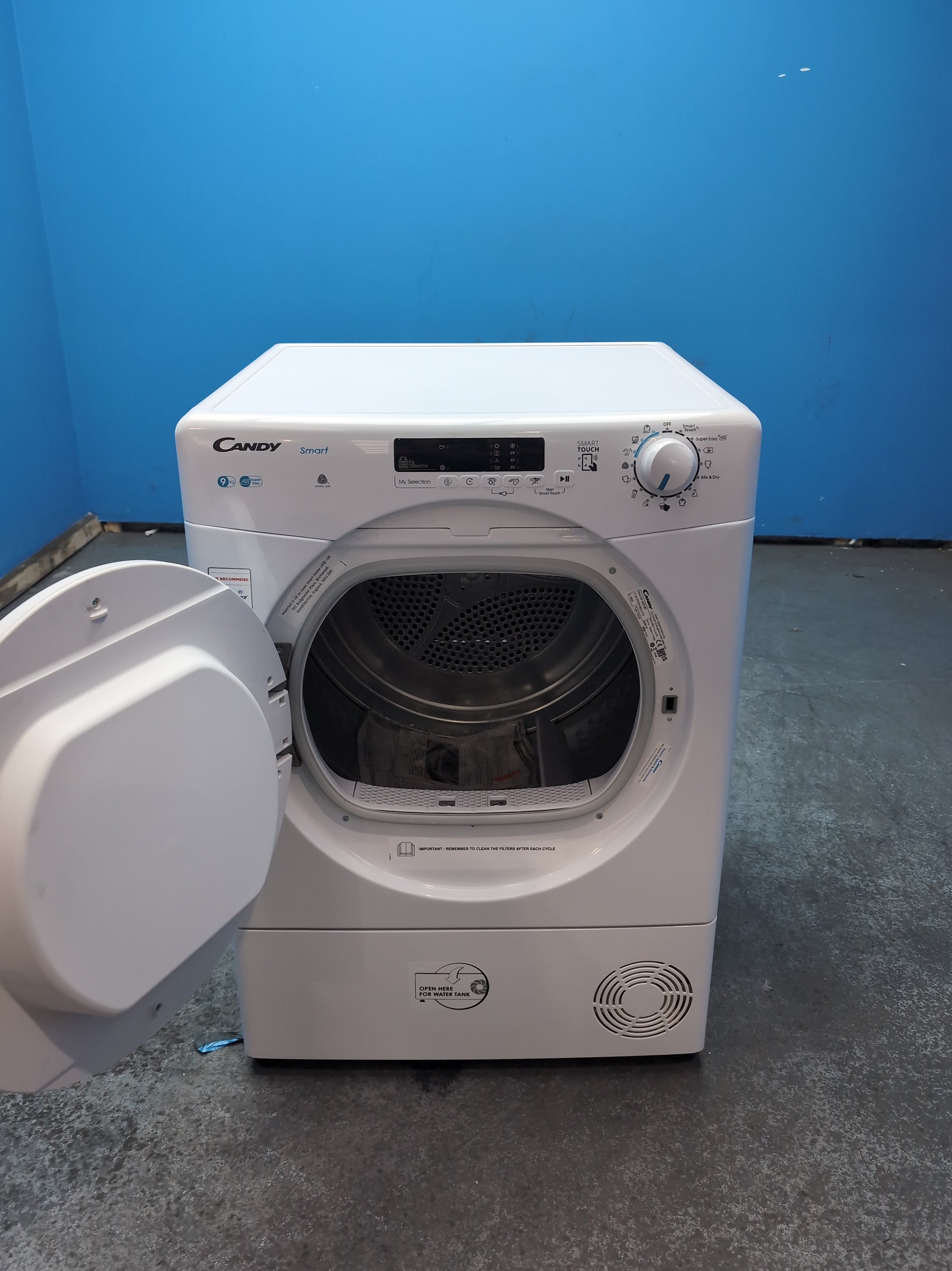 #GRC-163-714 - Candy Smart 9kg Condenser Tumble Dryer – WiFi Connected, White, G Energy Rating