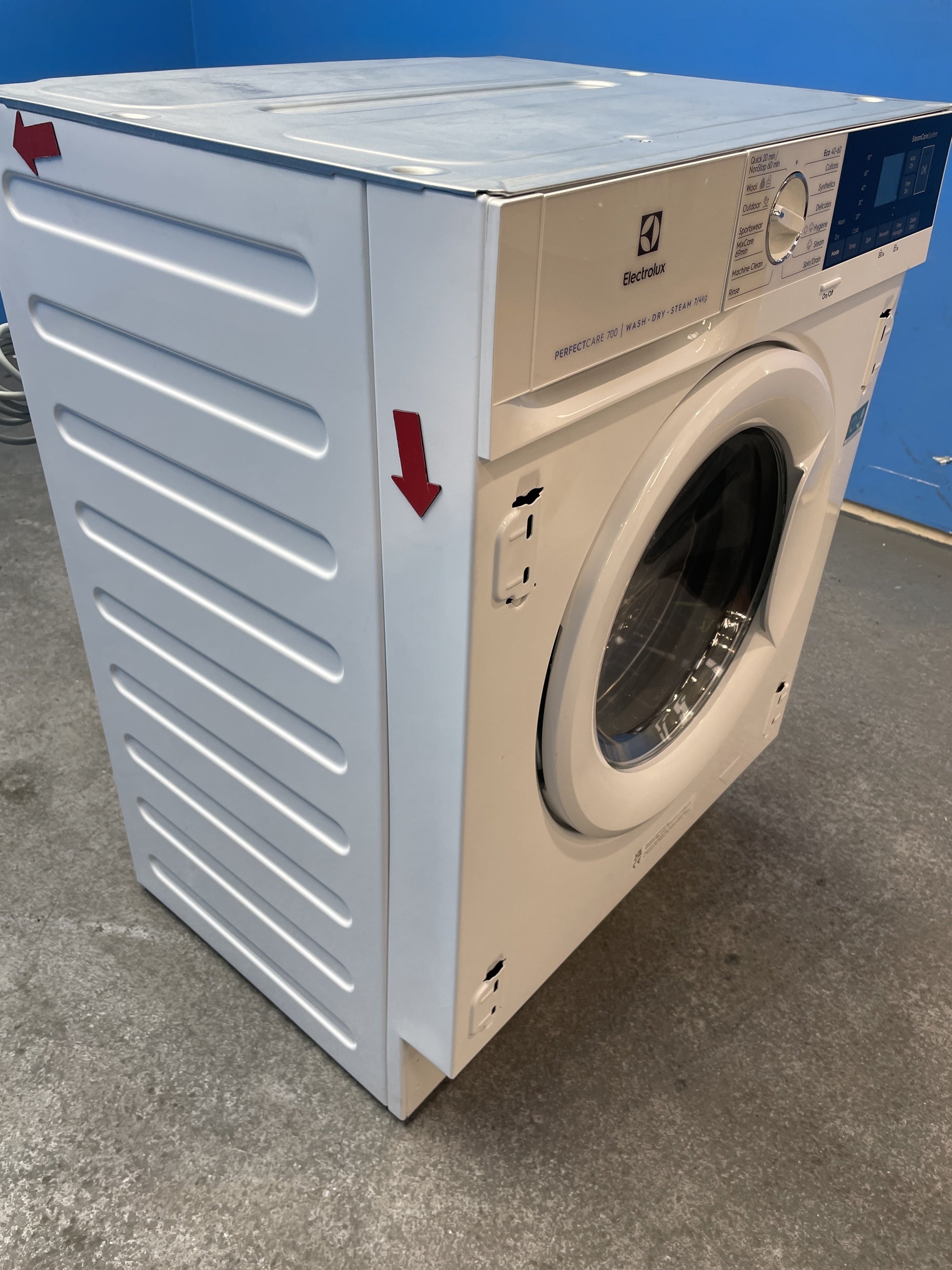 #GRC-158-256 - Electrolux PerfectCare 700 EWD746PCBI  Built-In 7/4 kg 1600rpm Washer Dryer