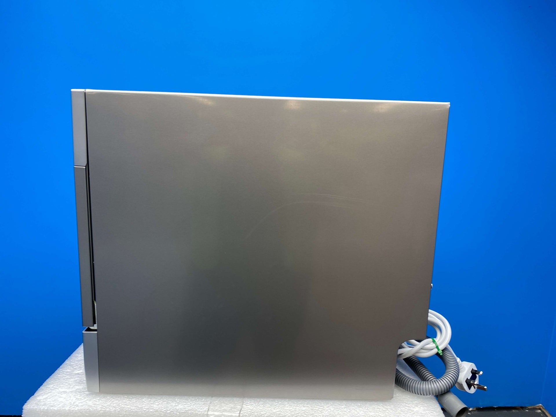 COMFEE' KWH-TD602E-S 6 Place Setting Countertop Dishwasher