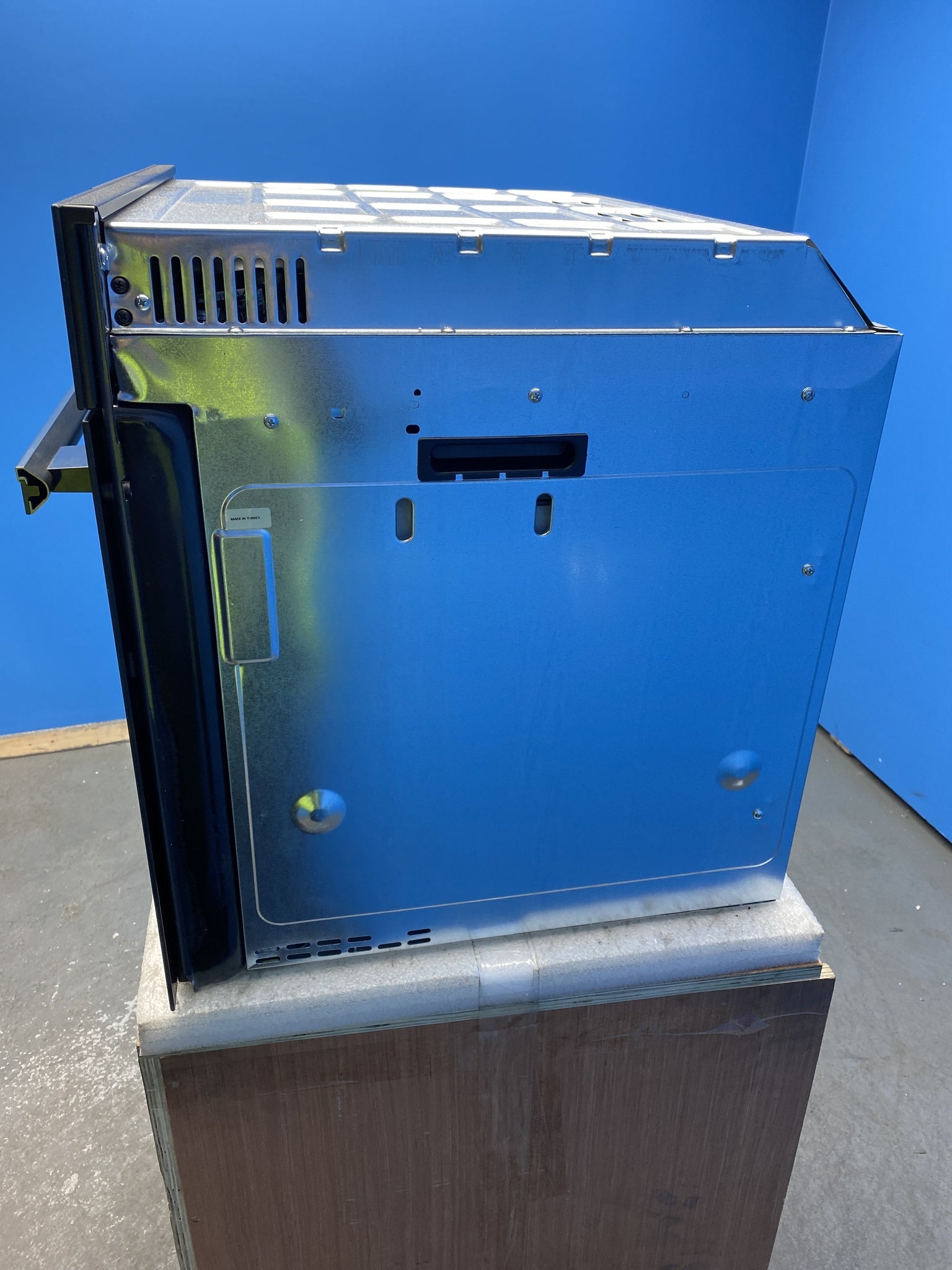 Haier HWO60SM6T5BH I-Touch Series 6 70L Built-in Single Oven