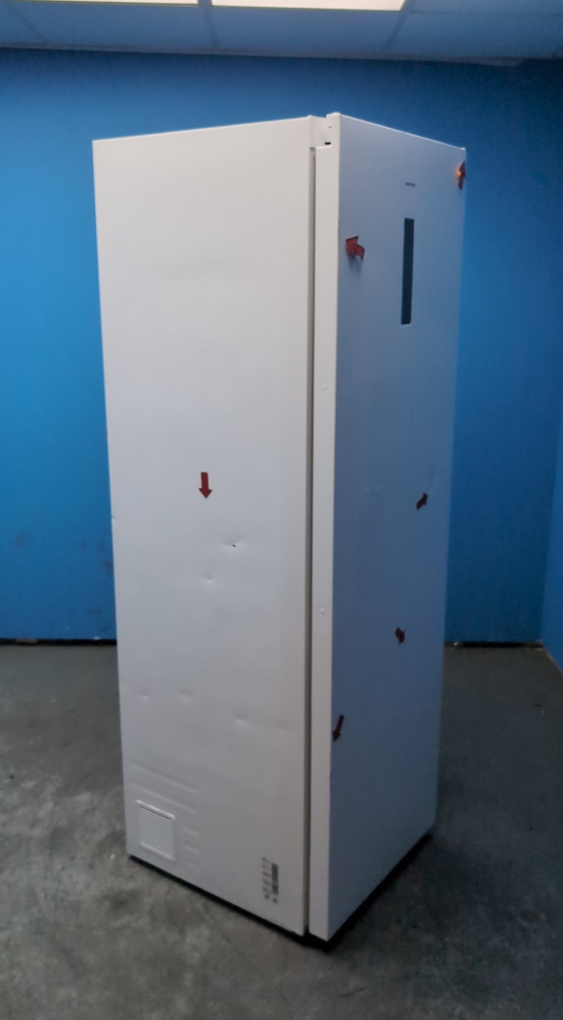 #GRC-163-584 - Samsung Tall Upright Freezer – 323L Capacity, Total No Frost, SmartThings WiFi