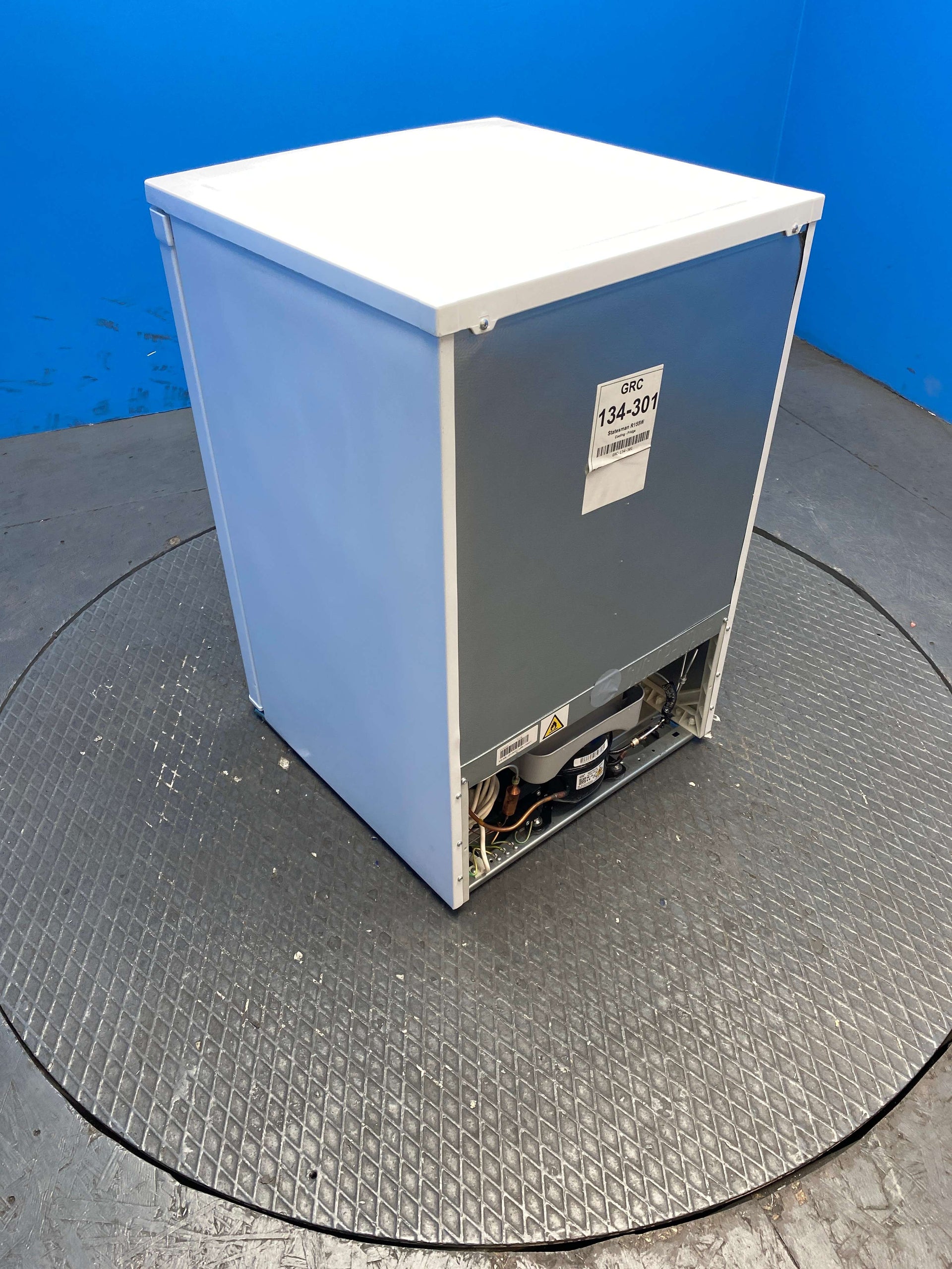 Statesman R155W 55cm Under Counter Fridge