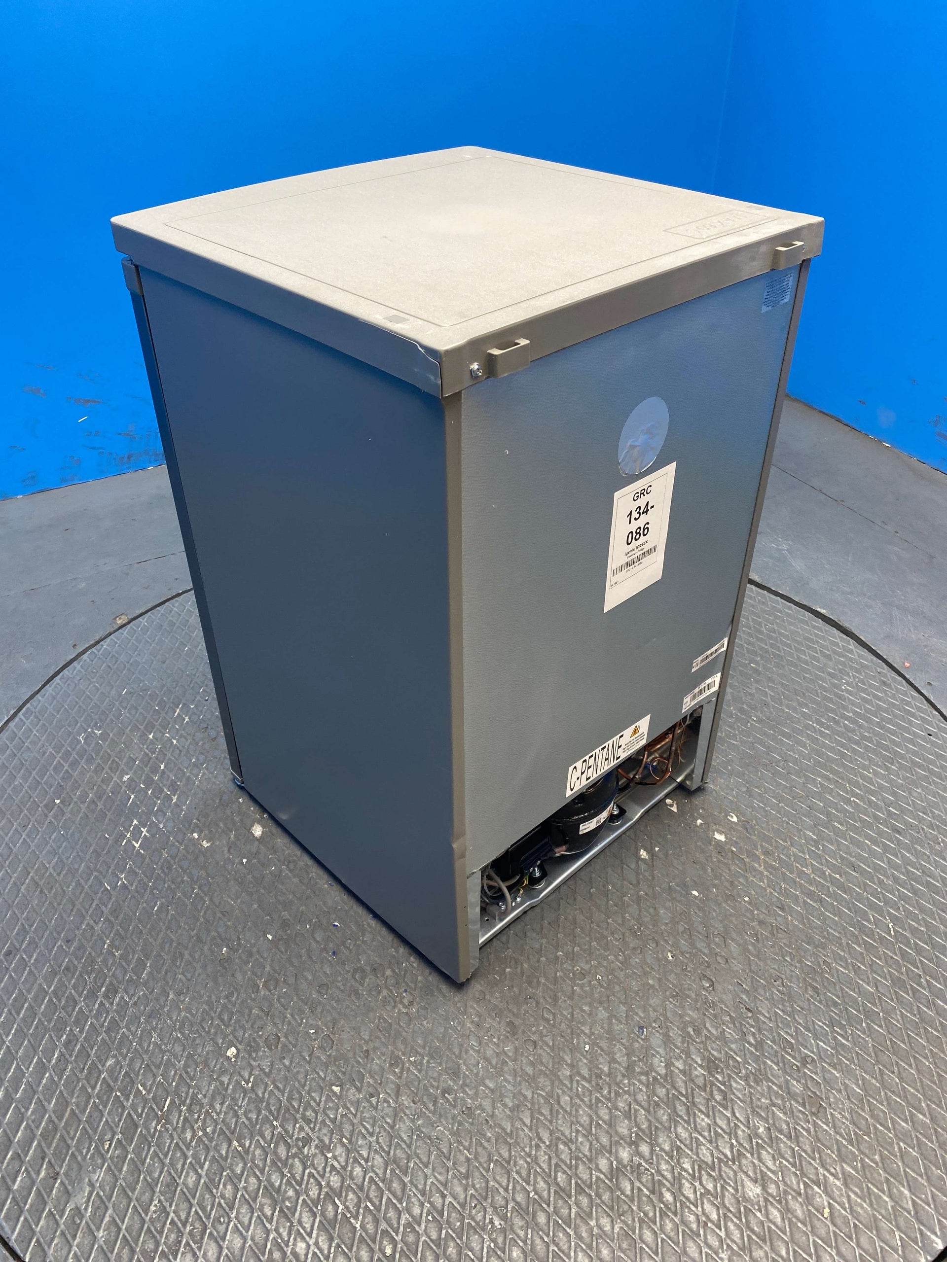 Igenix IG255X 136 Litre Undercounter Fridge