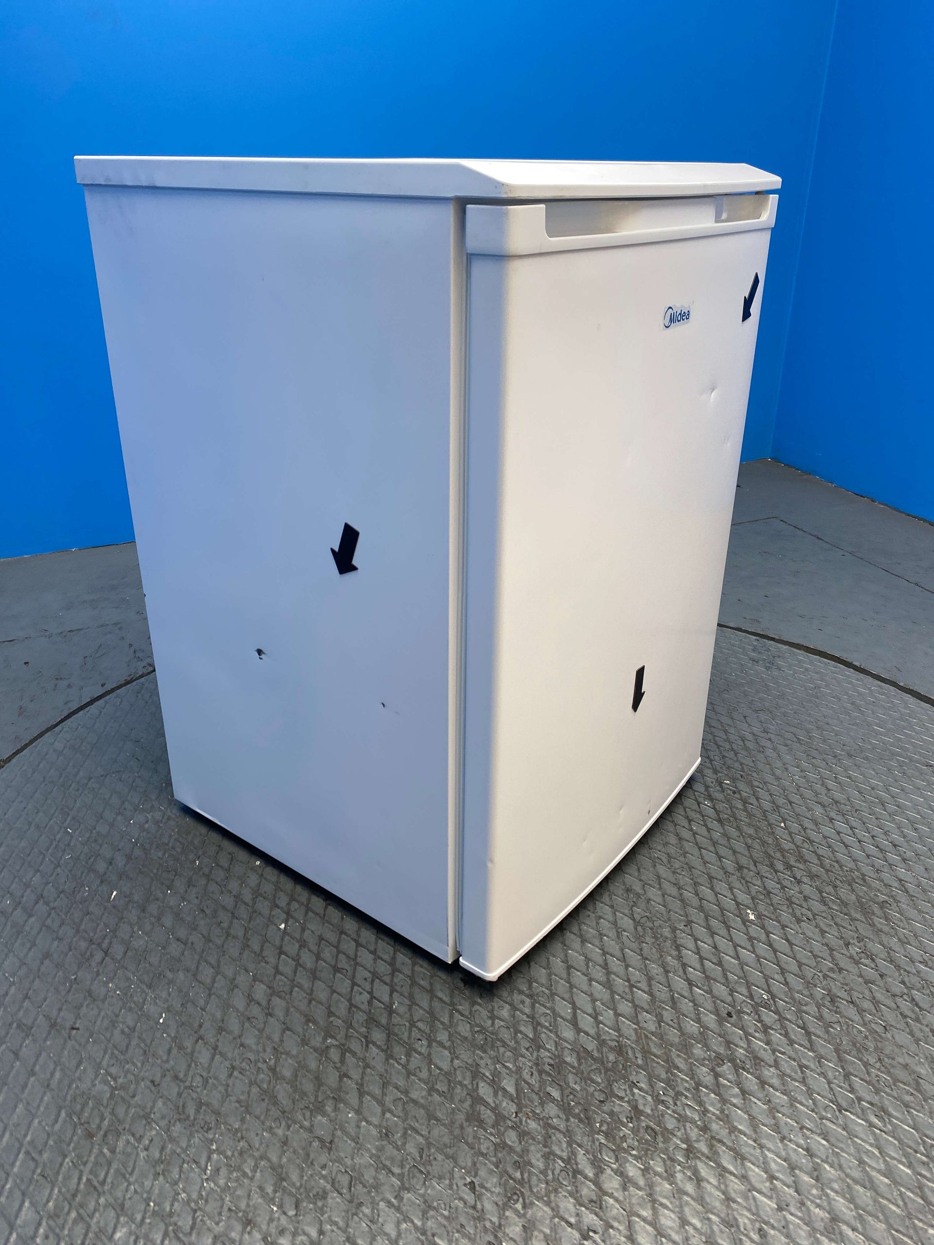 Midea MDRD168FGE01 113 Litre Undercounter Larder Fridge