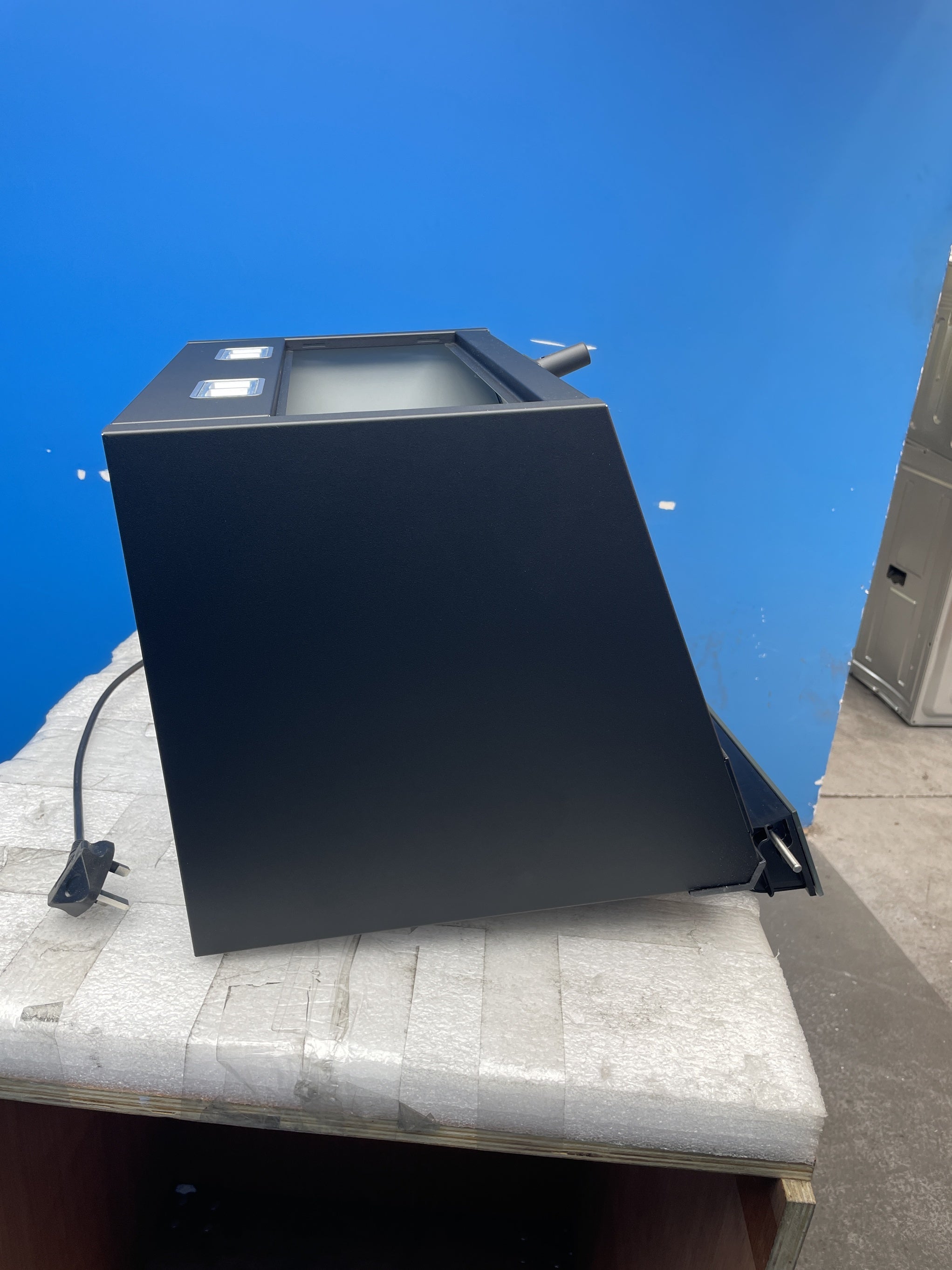 #GRC-158-116 - Bosch DWK87FN60B 80cm Built-in Angled Chimney Cooker Hood