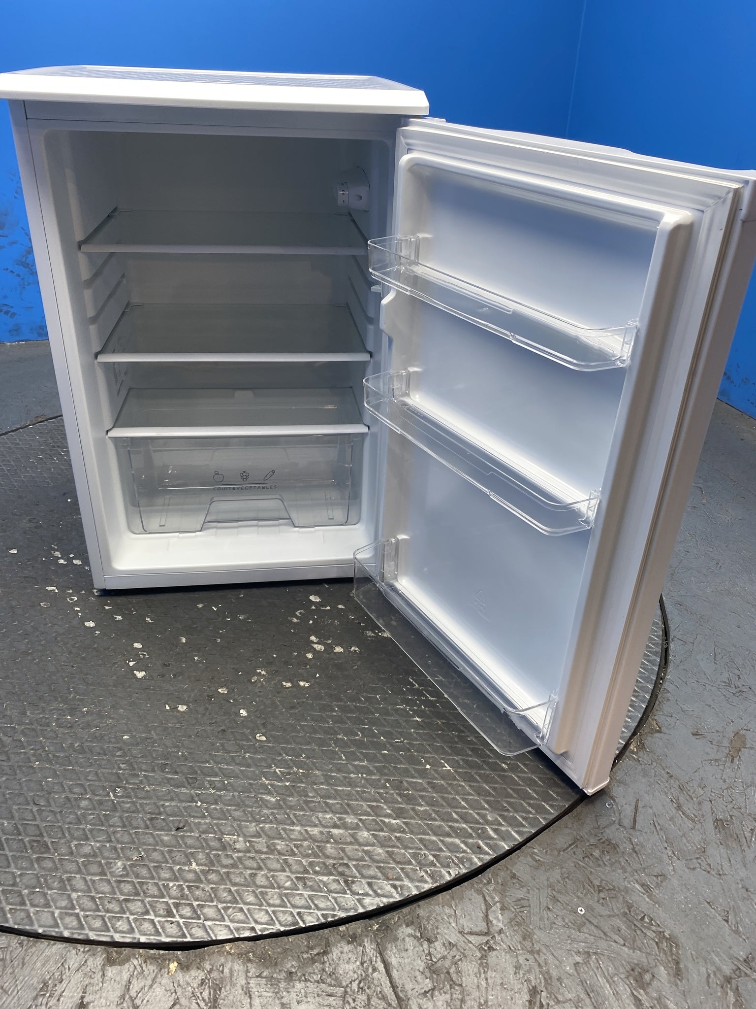 COMFEE' RCD133WH2(E) 131L Under-Counter Larder Fridge