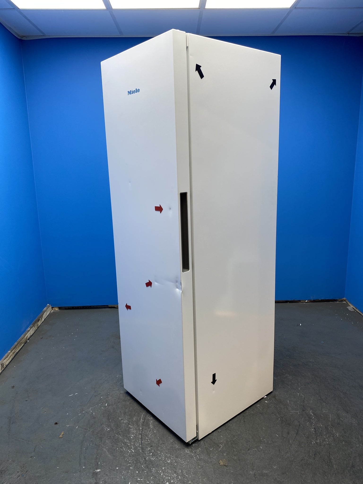 Miele KS4383DD 399 Litre Freestanding Larder Fridge