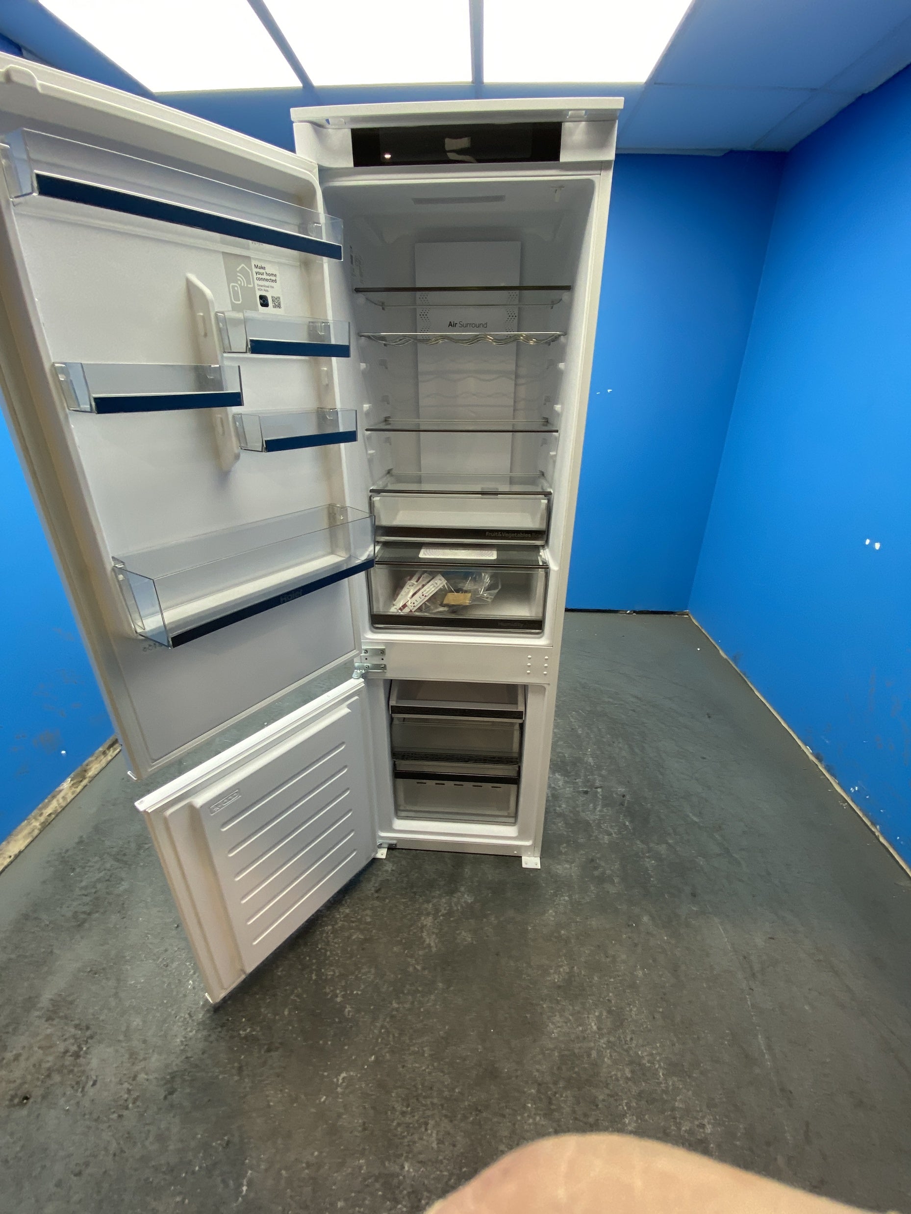 Haier HBW5518EK Integrated 248 Litre Combi Fridge Freezer