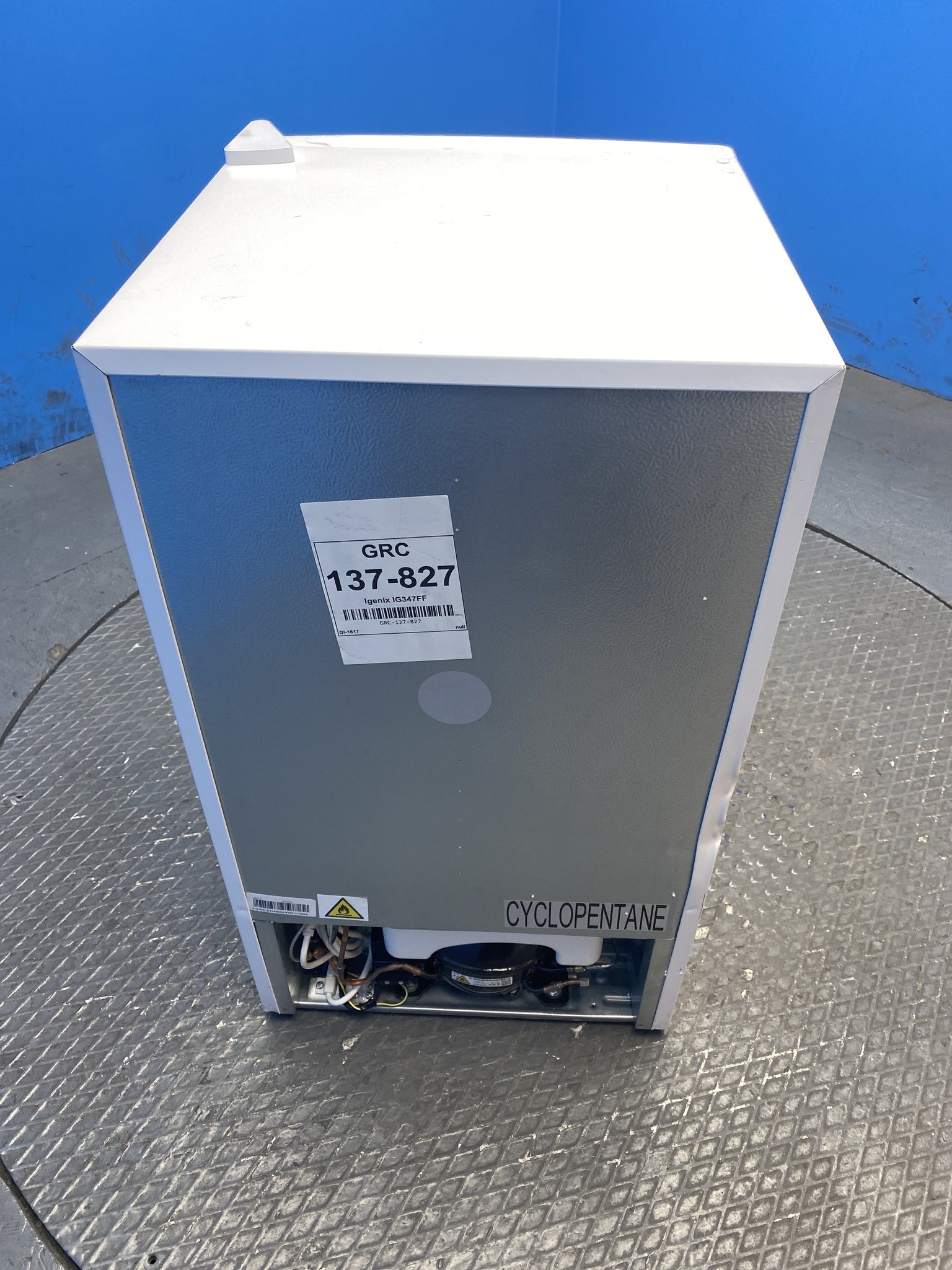 Igenix IG347FF 96 Litre Undercounter Fridge Freezer