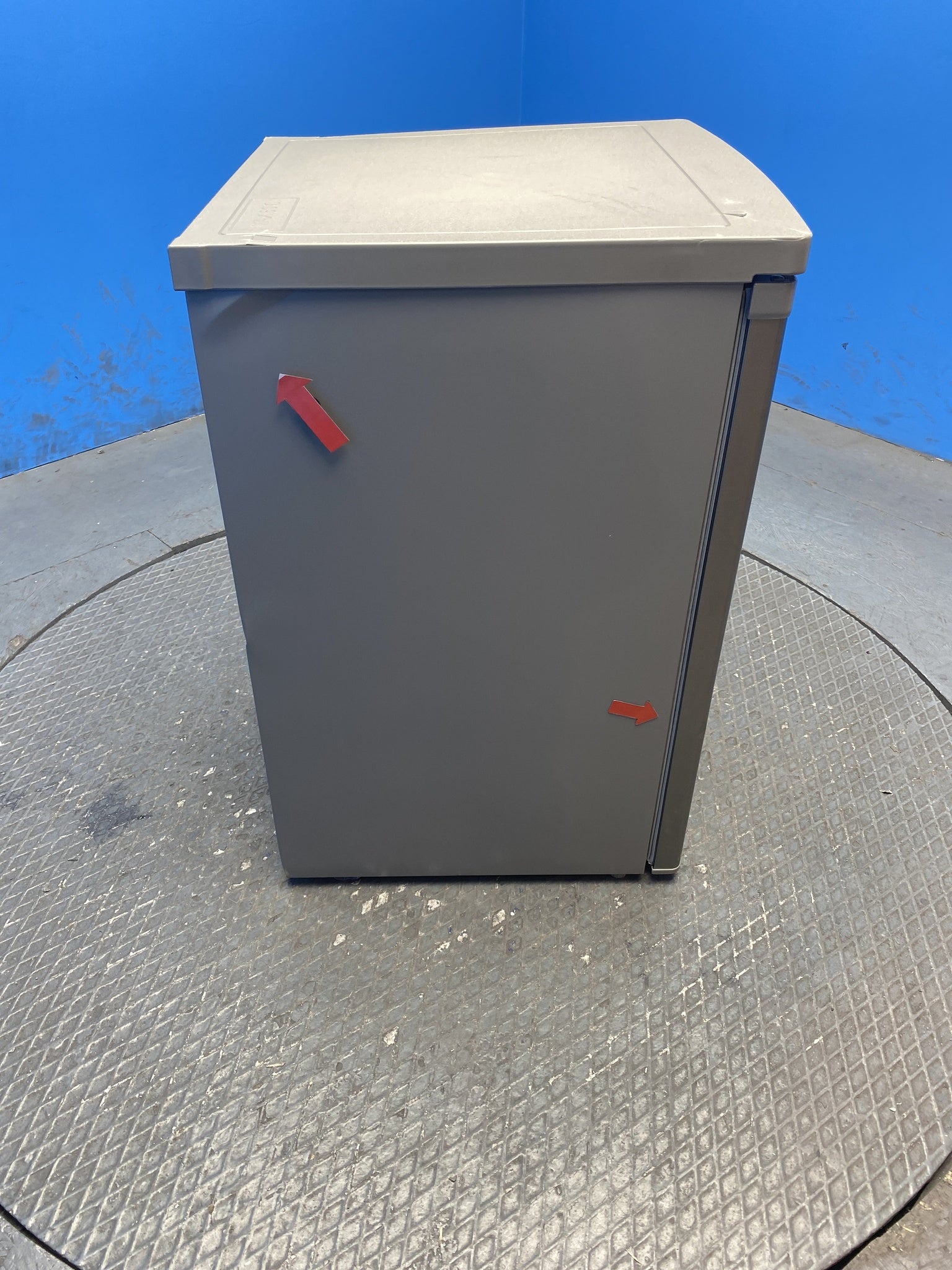 Igenix IG255X 136 Litre Undercounter Fridge