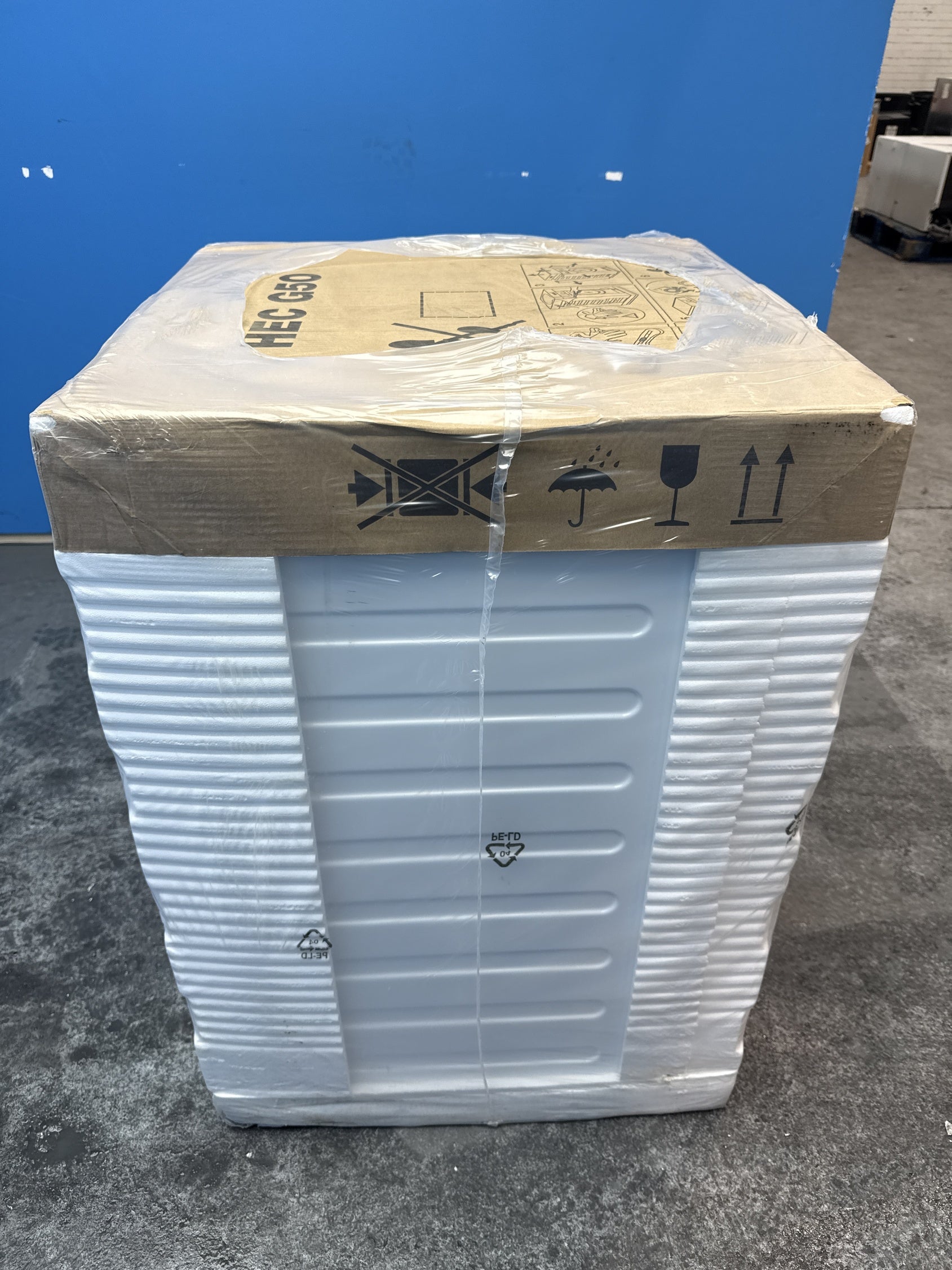 #GRC-154-054 - AEG 6000 Series LWX60846B 8/4kg 1600rpm Washer Dryer