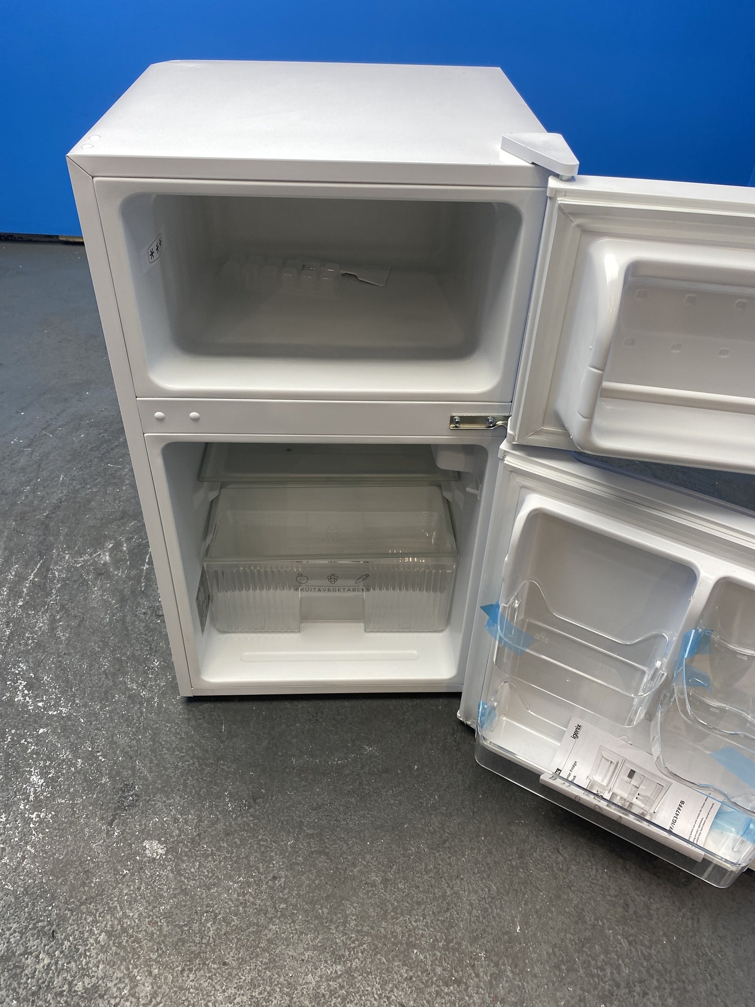 Igenix IG347FF 96 Litre Undercounter Fridge Freezer