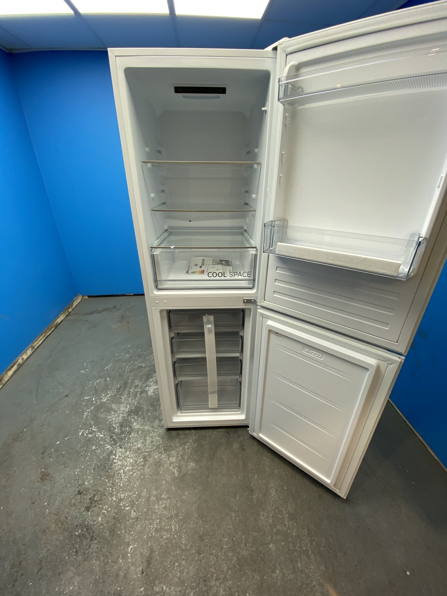 Hoover HOCT3L517EWK 252 Litre Combi Fridge Freezer