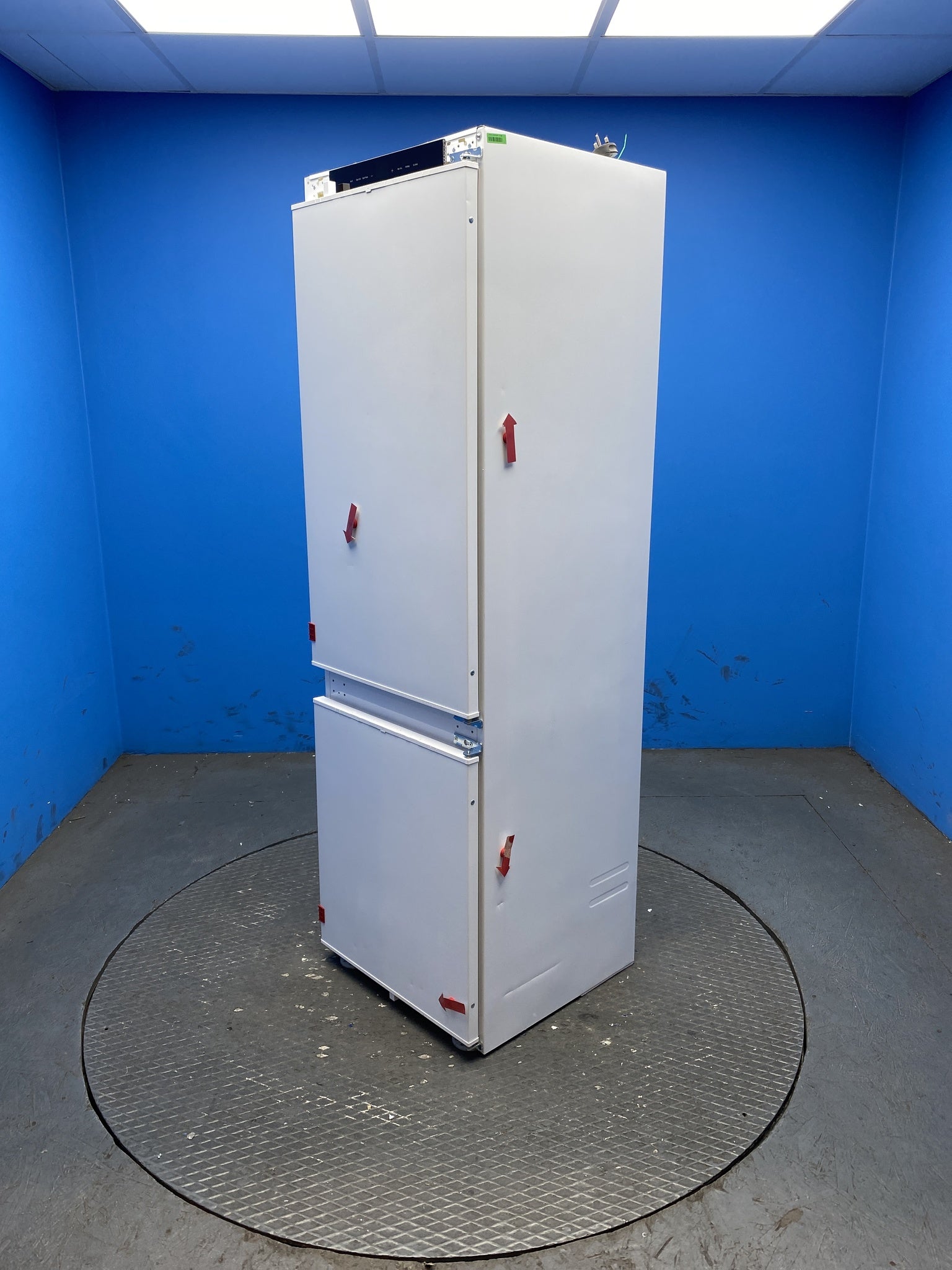 Haier HBQW5518DK-1 248L Smart Integrated 70/30 Fridge Freezer