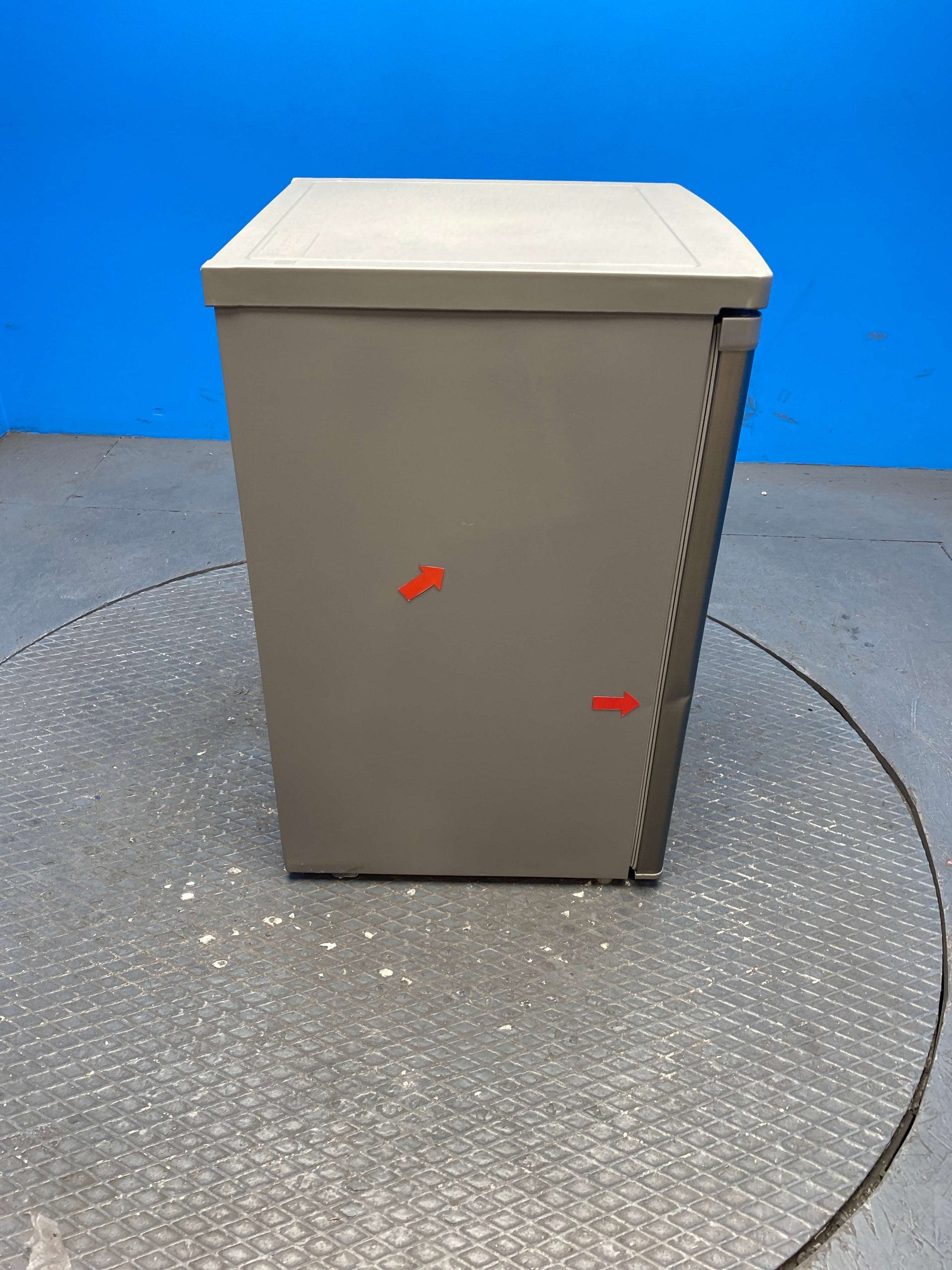 Igenix IG255X 136 Litre Undercounter Fridge