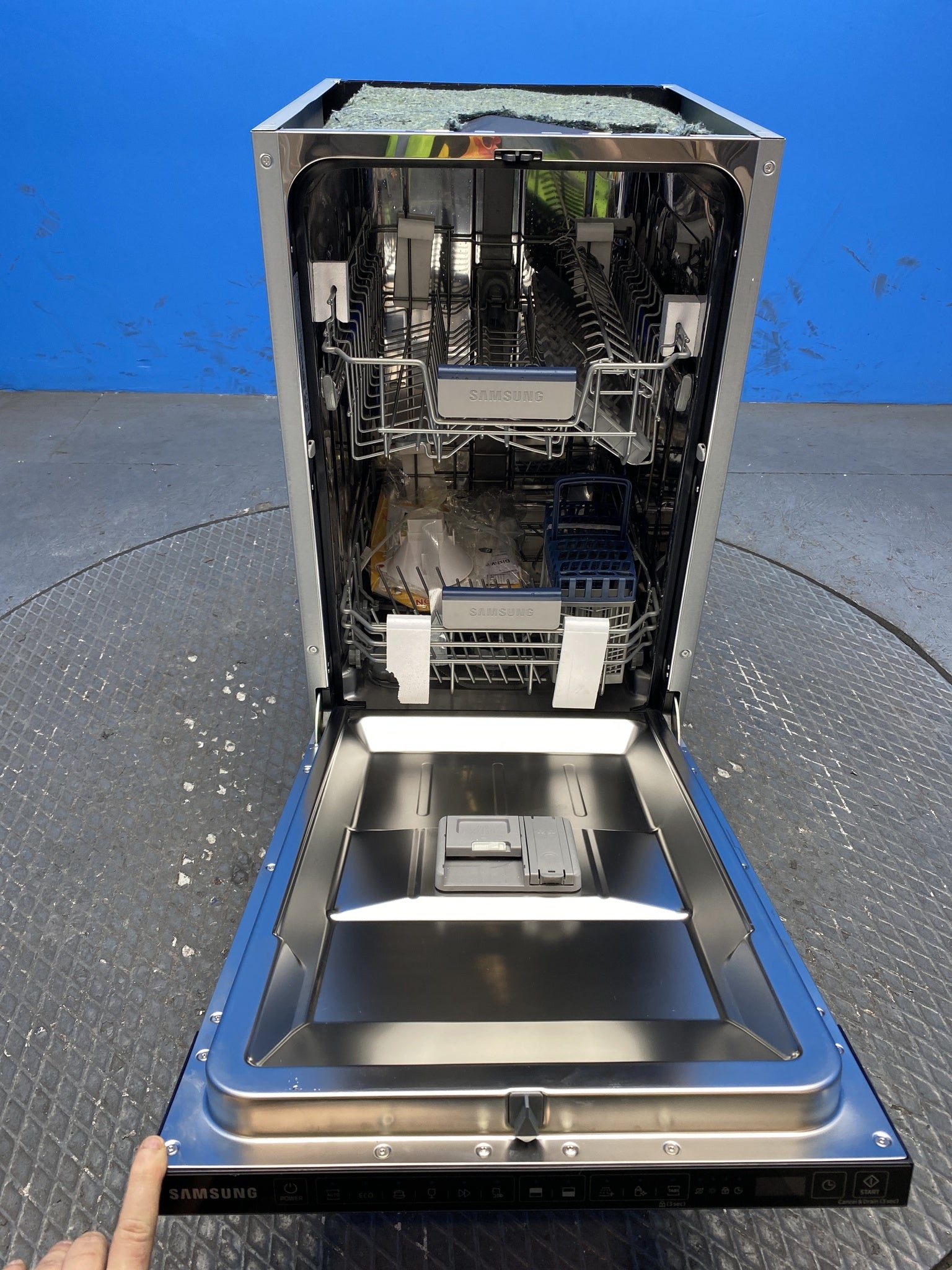 Samsung Series 5 DW50DG430B00EU Slimline 9 Place Integrated Dishwasher