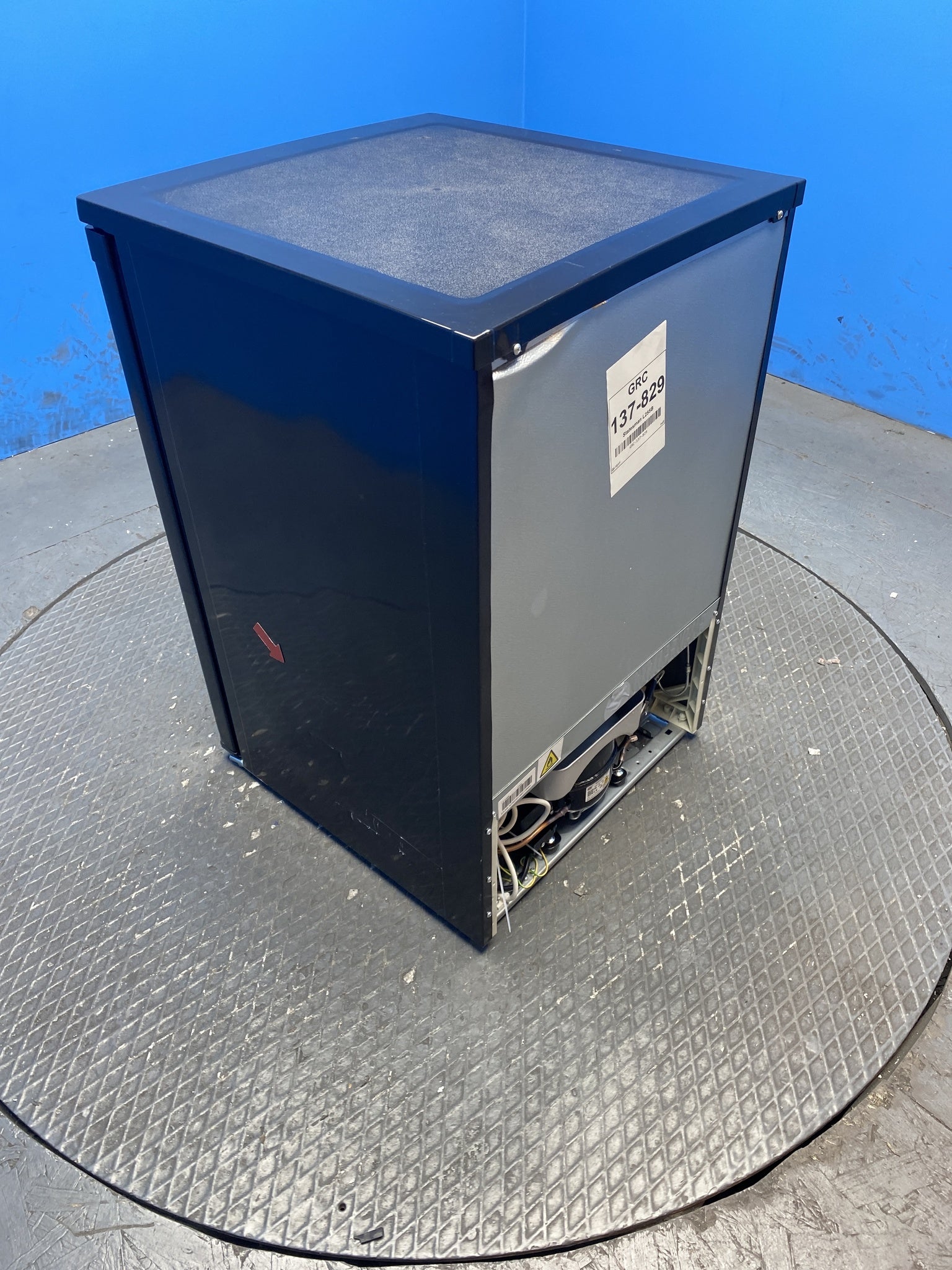 Statesman L255B 113 Litre 55cm Under Counter Fridge