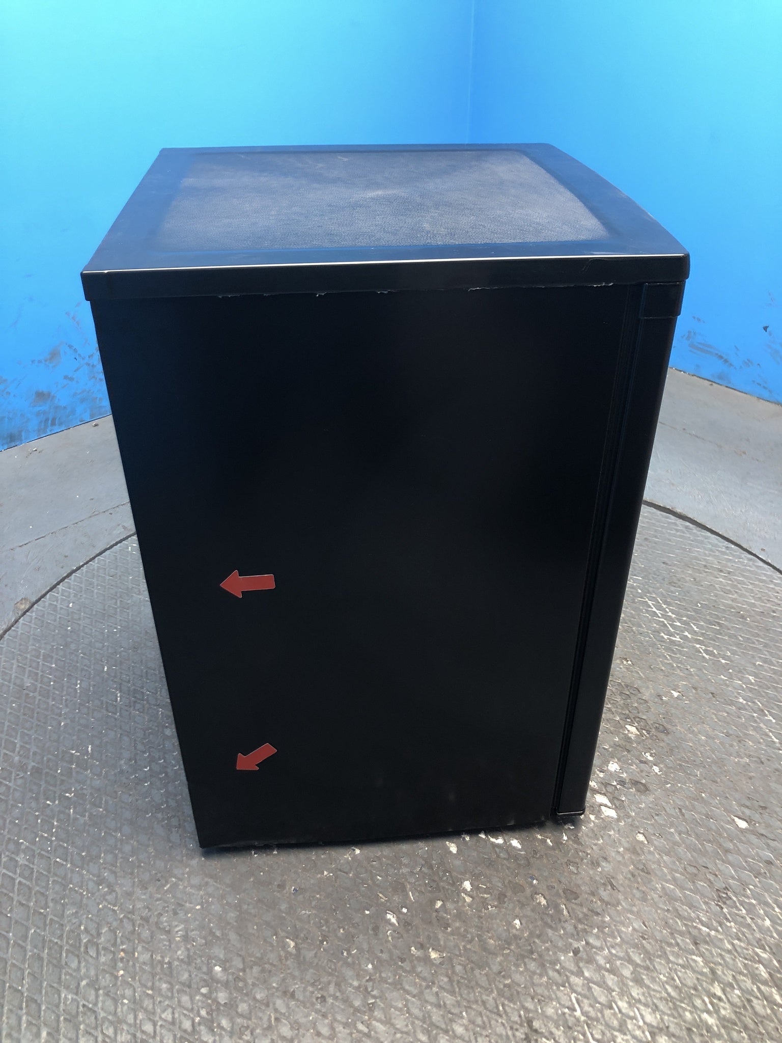 Igenix IG255B 136 Litre Under Counter Fridge