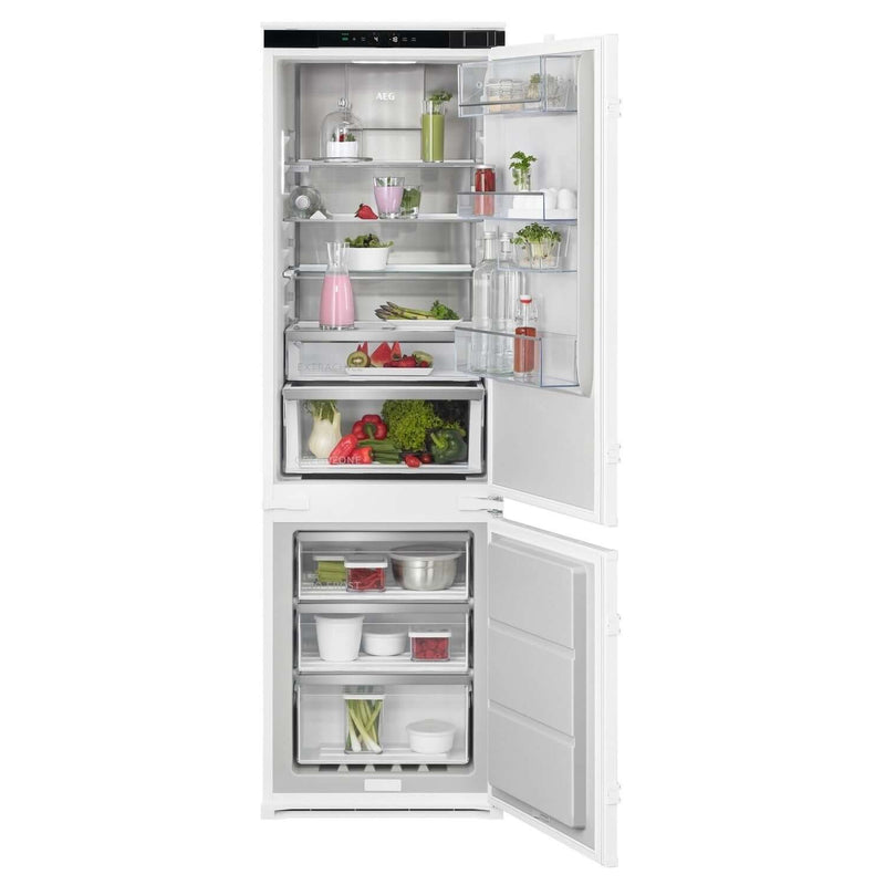 AEG 8000 Series TSC8M181CS 248 Litre No frost Fridge Freezer – Renew 2 U
