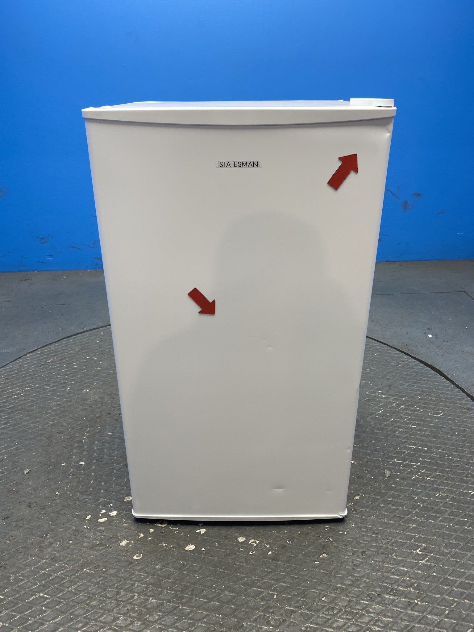 Statesman UC47LFW 93 Litres Under Counter Fridge