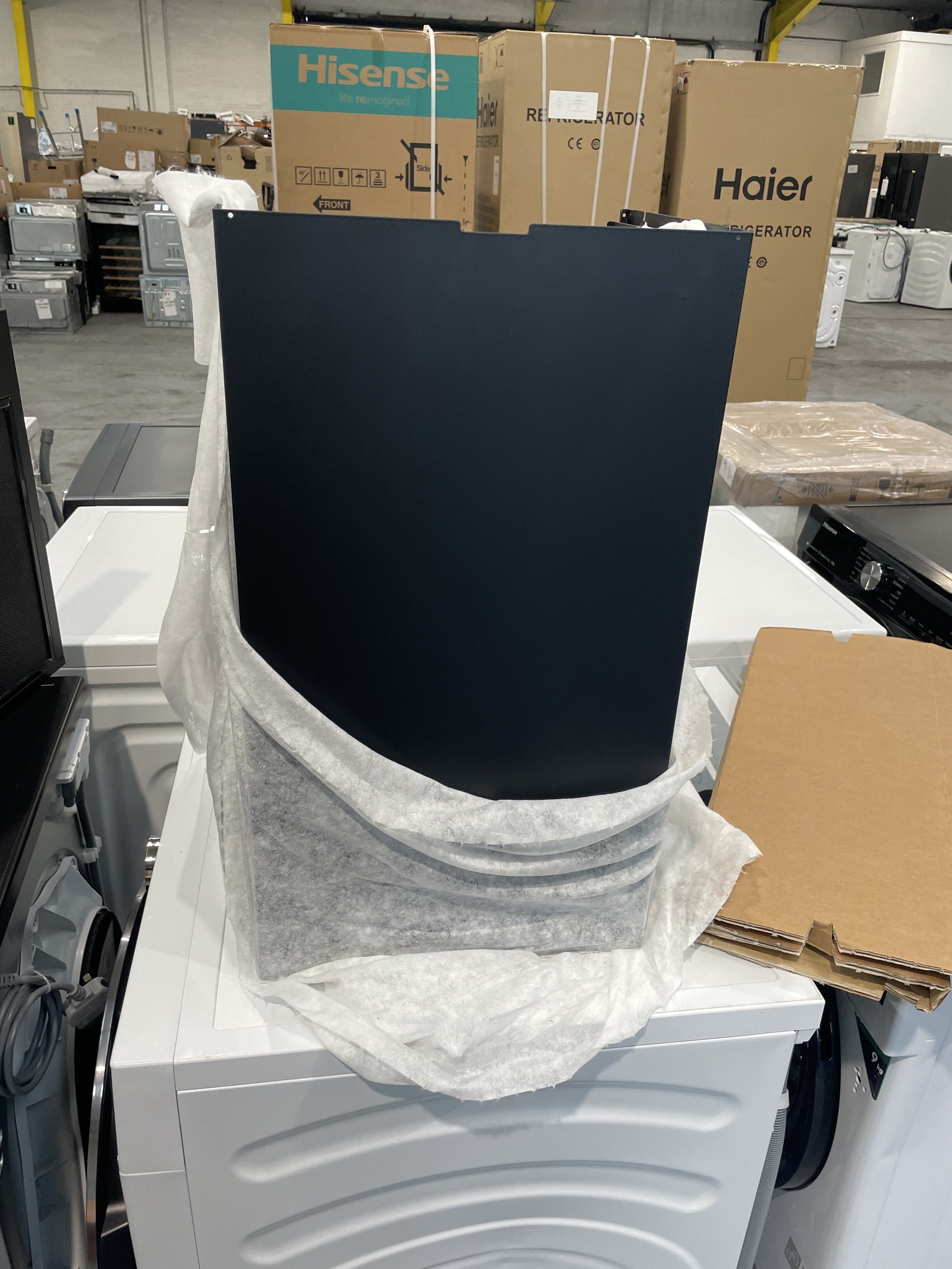 #GRC-155-947 - AEG 8000 AuroraTech GB87D91CB Built-in Box Chimney Cooker Hood