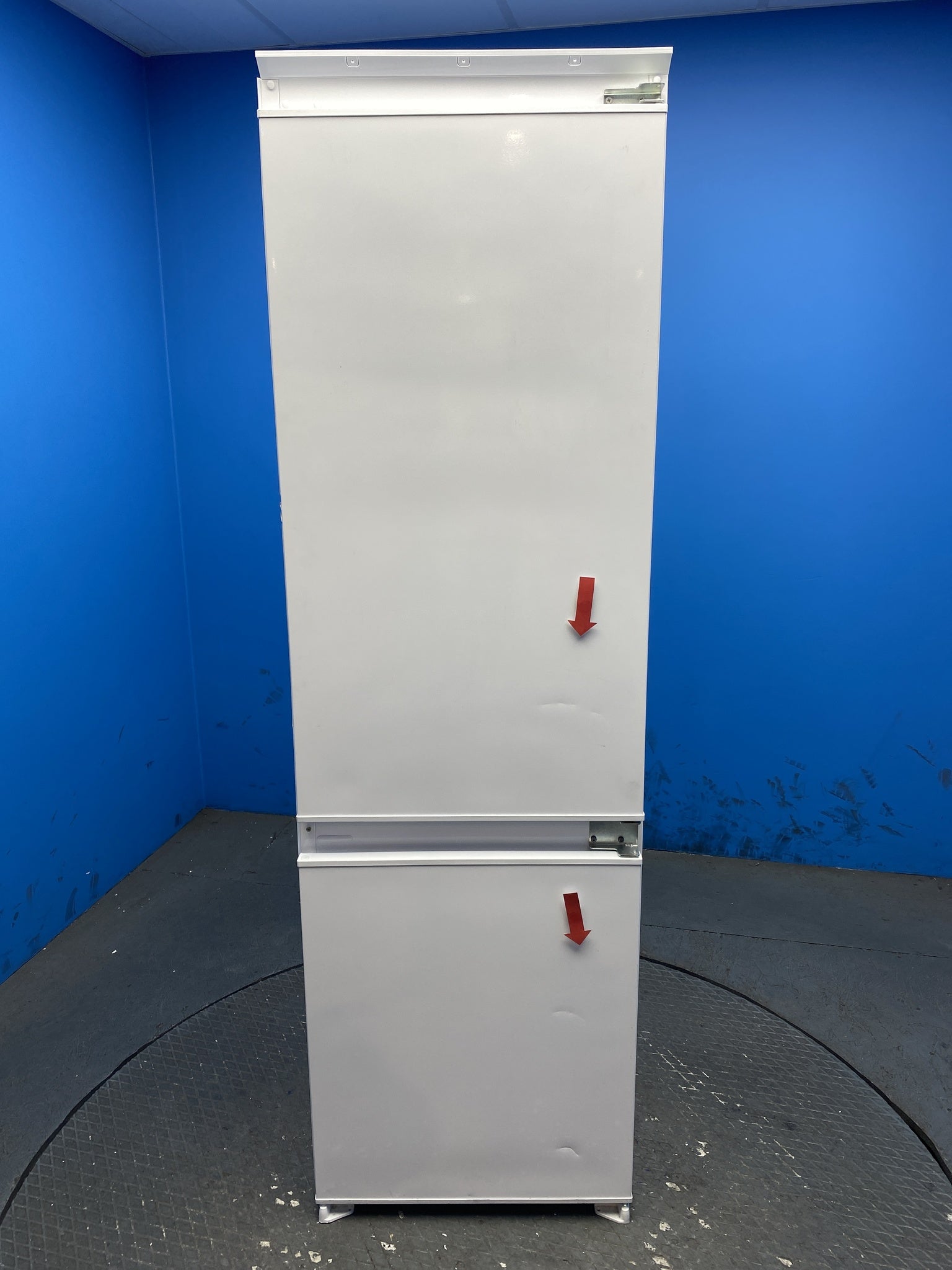 Statesman BIFF17030FF 70/30 Integrated Frost Free Fridge Freezer