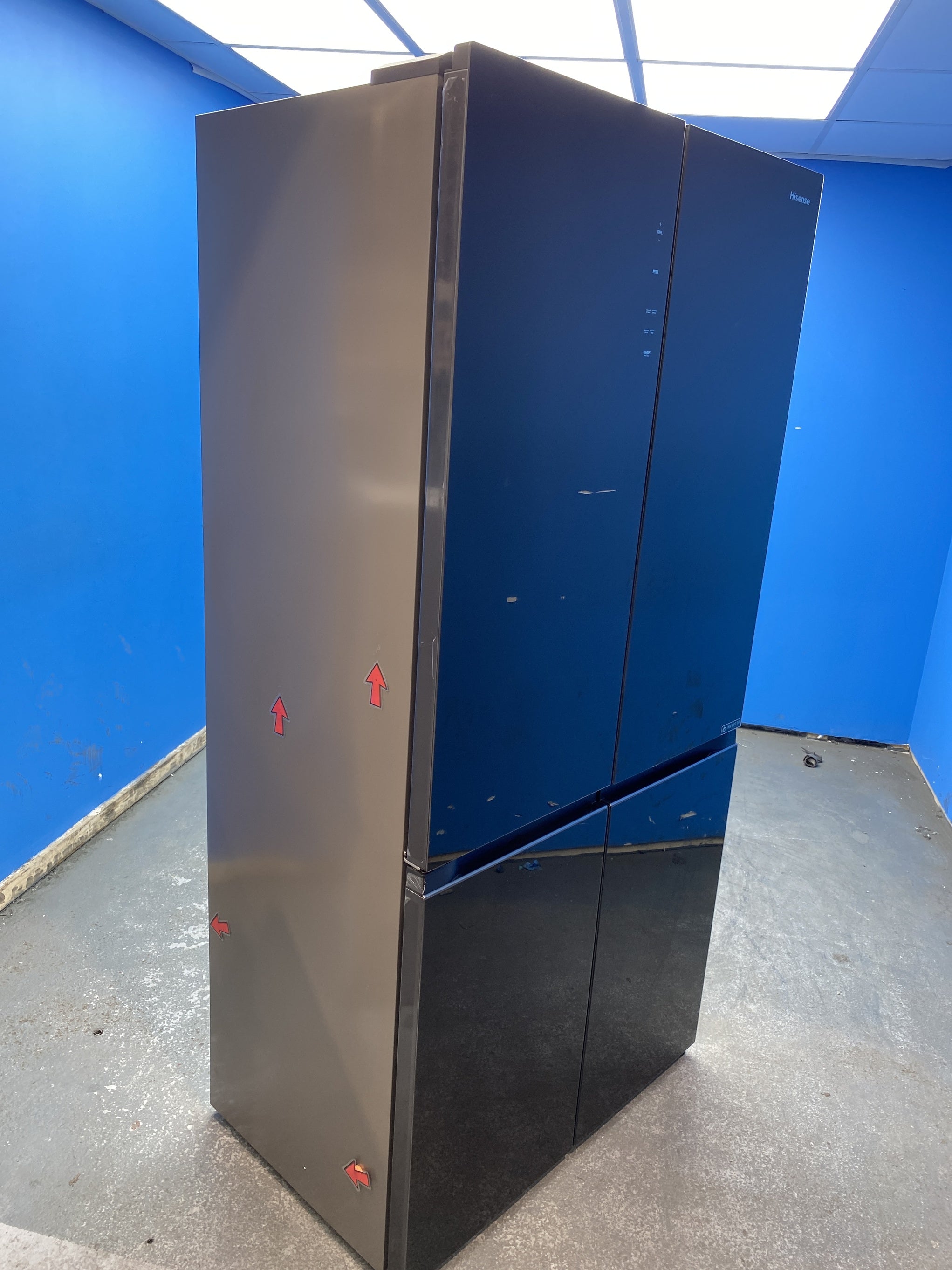 #GRC-153-764 - Hisense RQ768N4GBE KitchenFit Total No Frost American Fridge Freezer