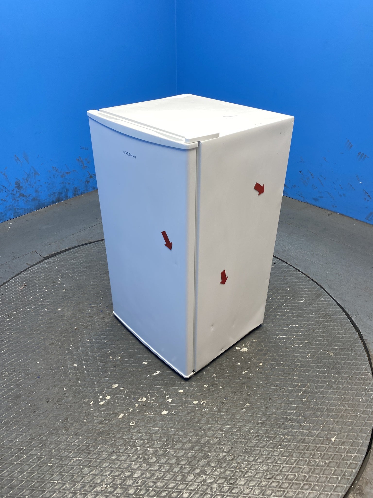 Statesman UC47LFW 93 Litres Under Counter Fridge