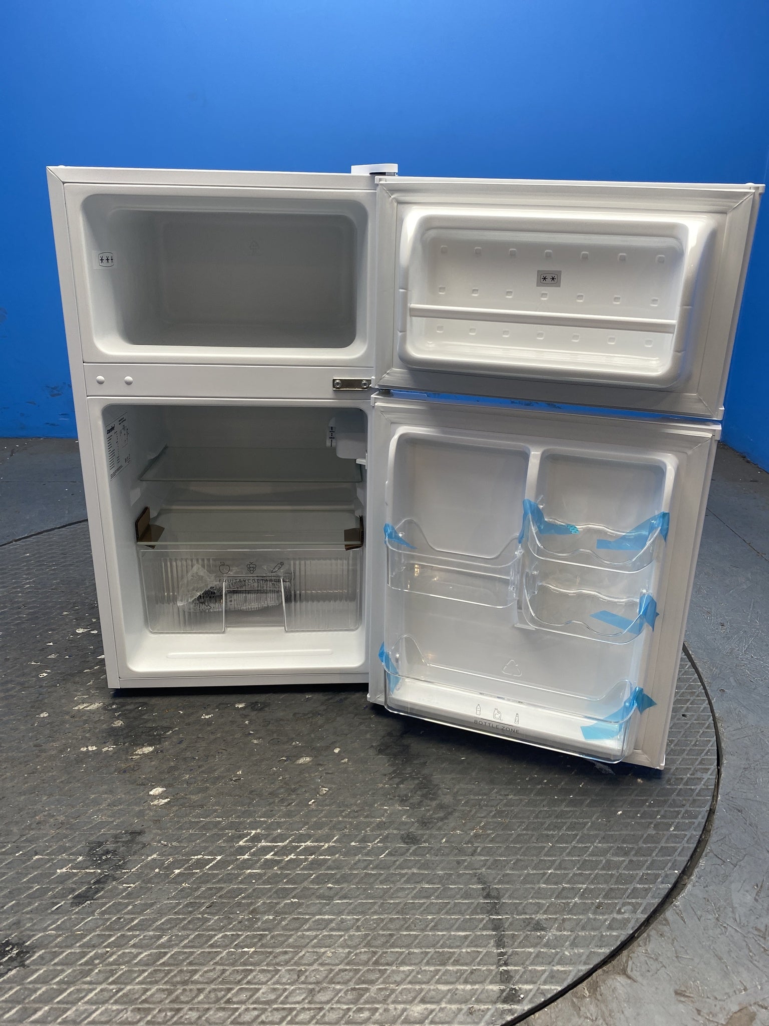 COMFEE’ RCT87WH2(E) 87L Under Counter Fridge Freezer