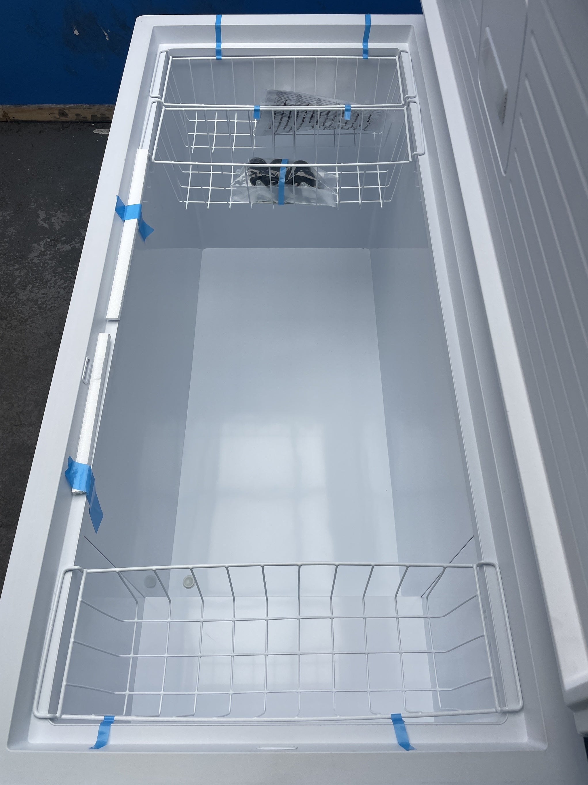 #GRC-158-333 - Haier HCE520EK 508L Series 7 Cold Shield Chest Freezer