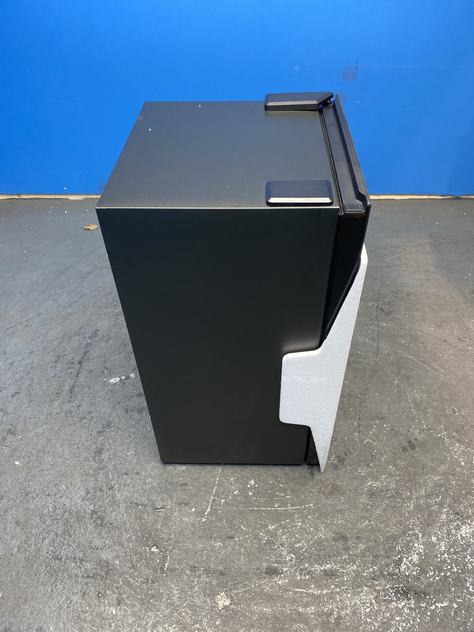 Haier HWS34GGH1K Series 3 34 Bottle Wine Fridge