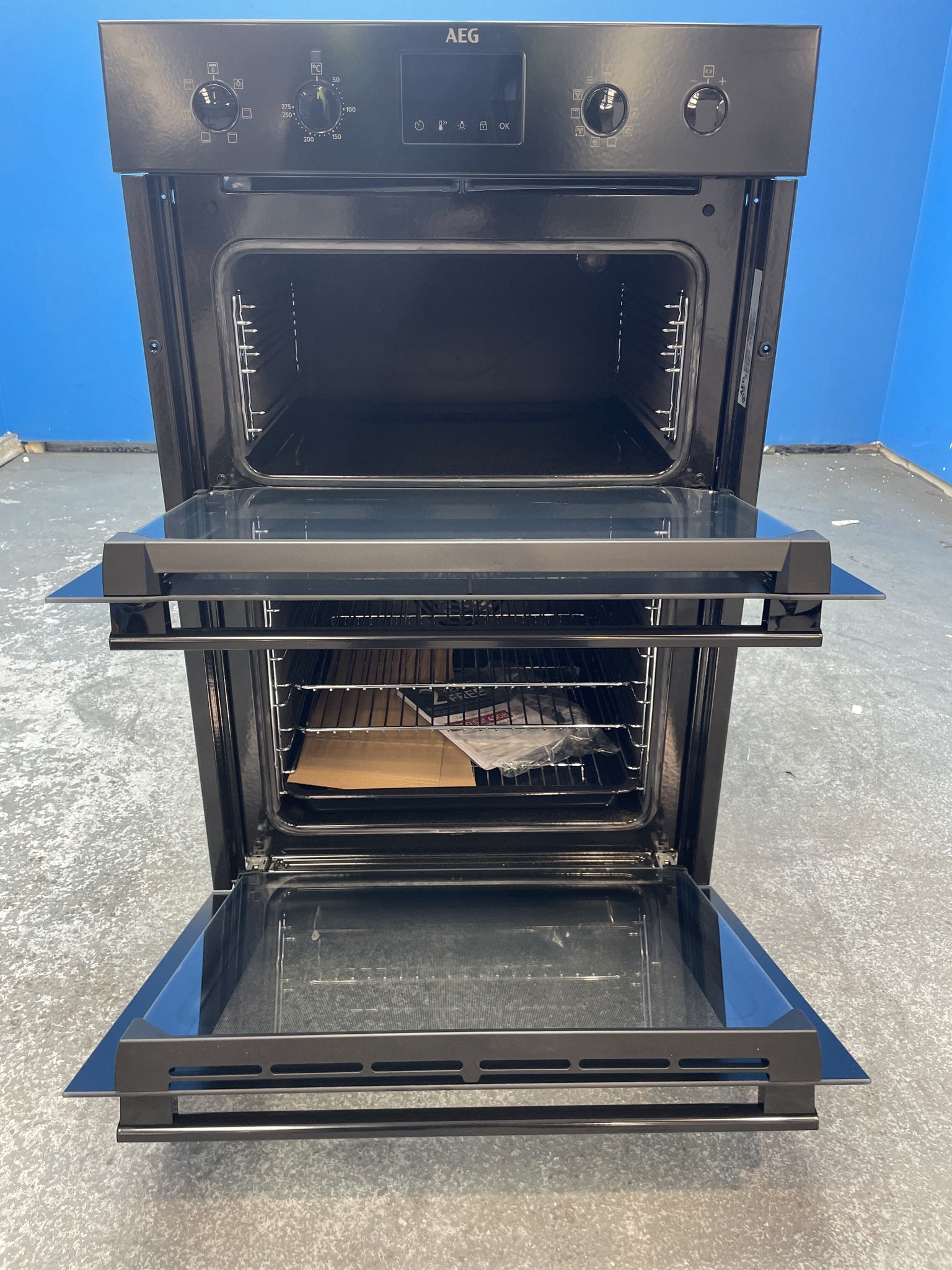 #GRC-155-912 - AEG 6000 SurroundCook DCB535060B Built-In Double Oven