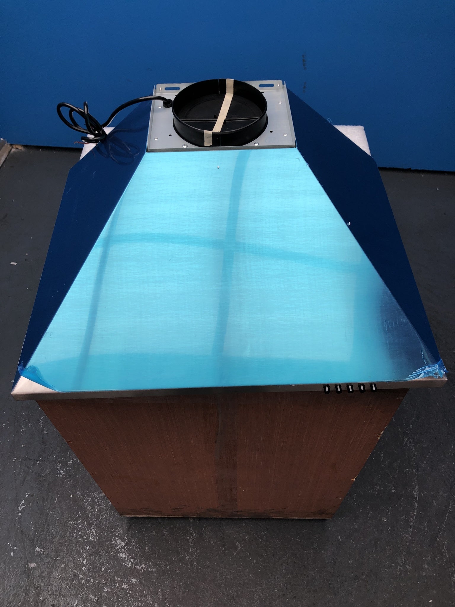 Candy CCE60NX/1 60cm Chimney Cooker Hood