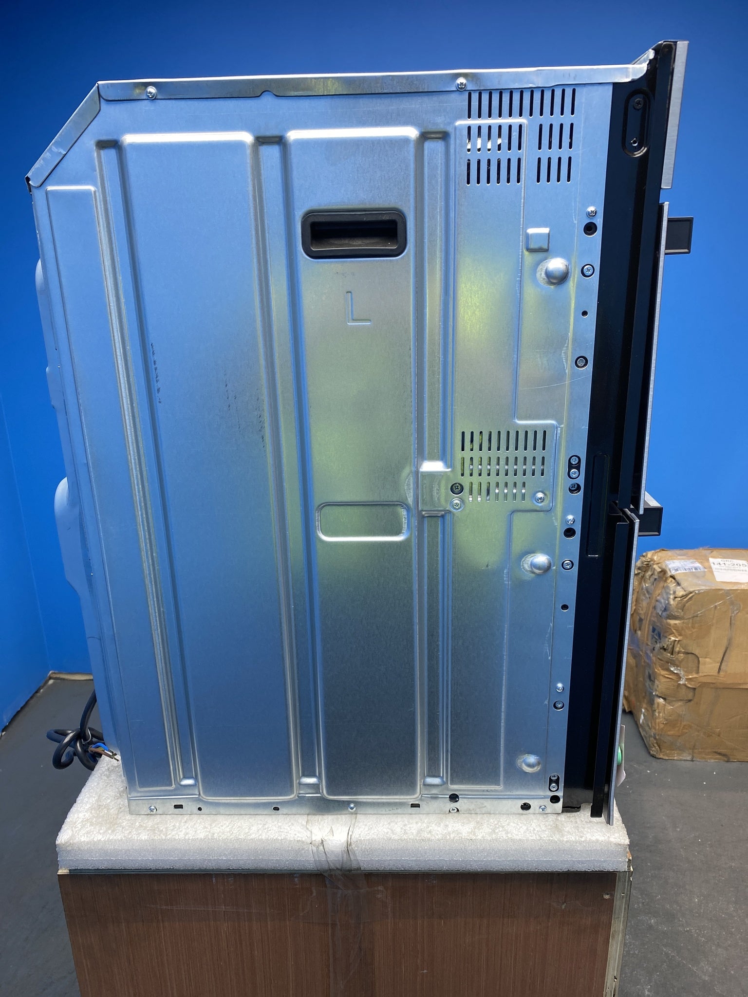 Hotpoint DUH10DIX Built-Under Electric Double Oven