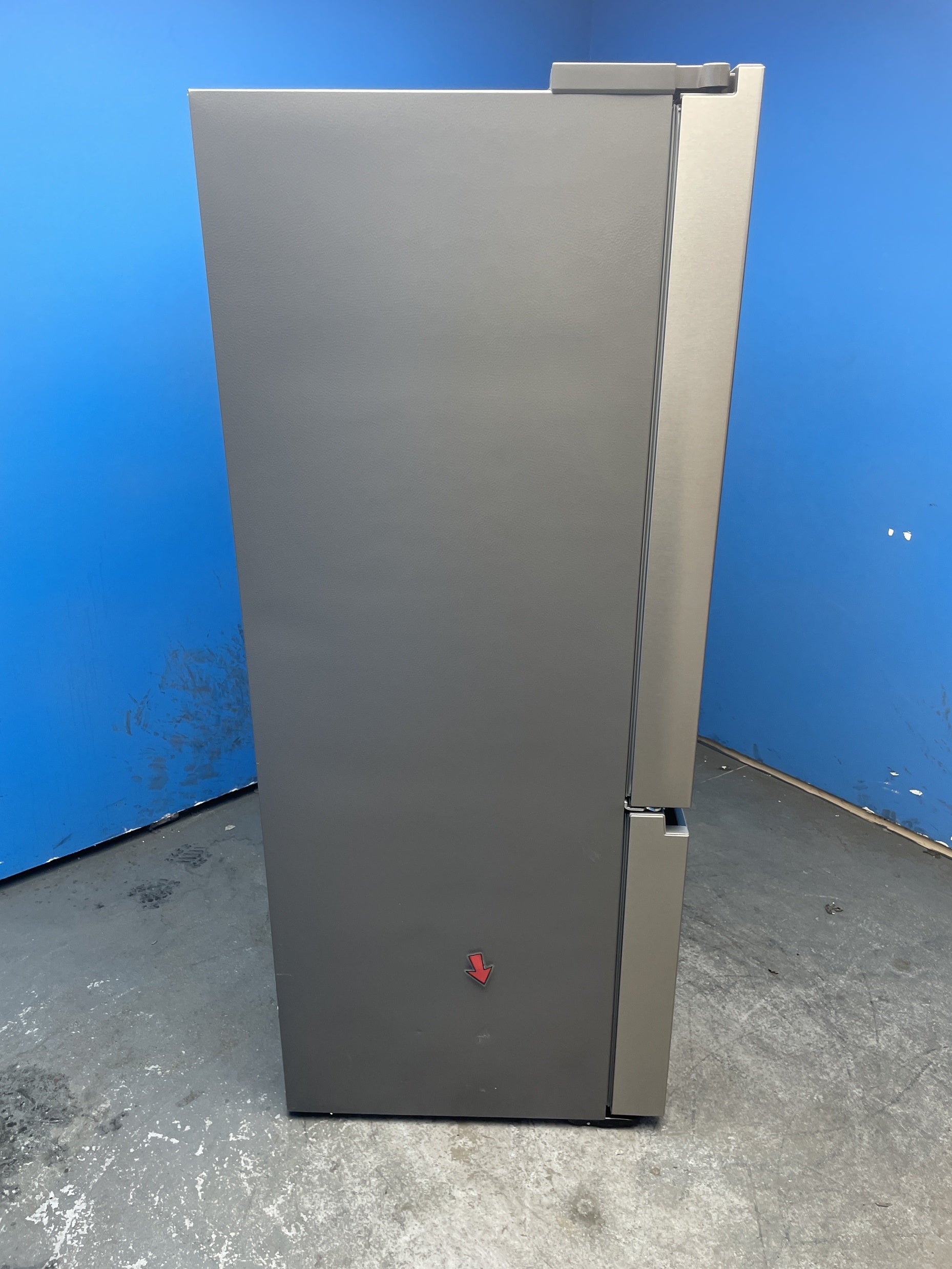 #GRC-145-184 - Hisense RF793N4SASE 612L French Door Fridge Freezer with Ice & Water