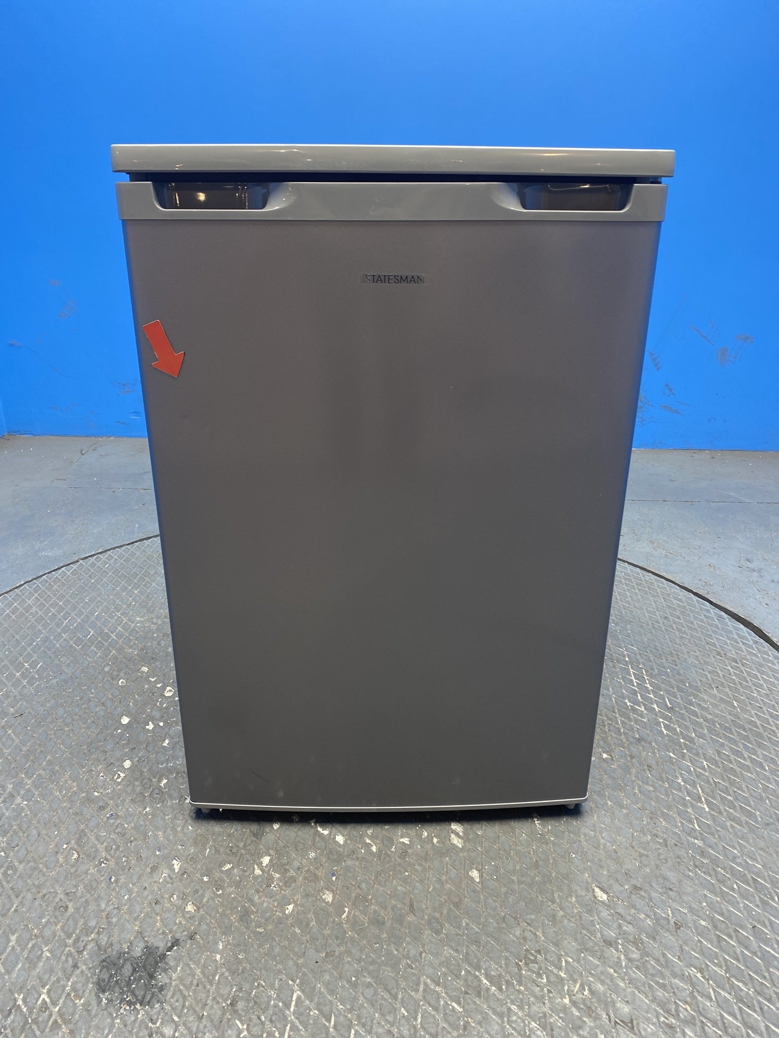 Statesman L255S 113 Litre 55cm Under Counter Fridge