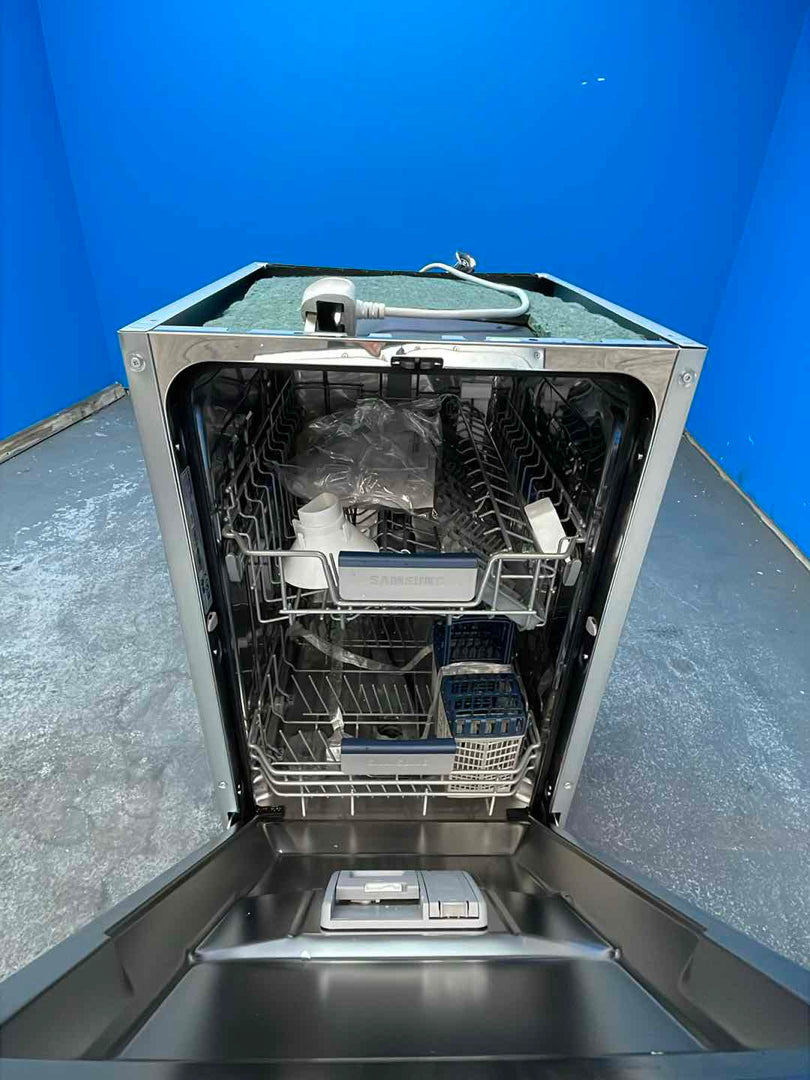 #GRC-159-409 - Samsung Series 5 Slimline 9 Place Integrated Dishwasher