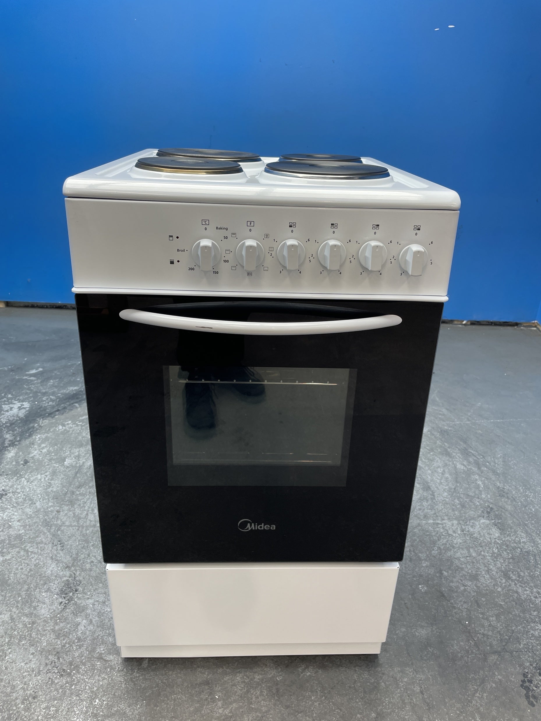 #GRC-163-884 - Midea 50cm Electric Cooker – Solid Plate Hob, Integrated Grill, White