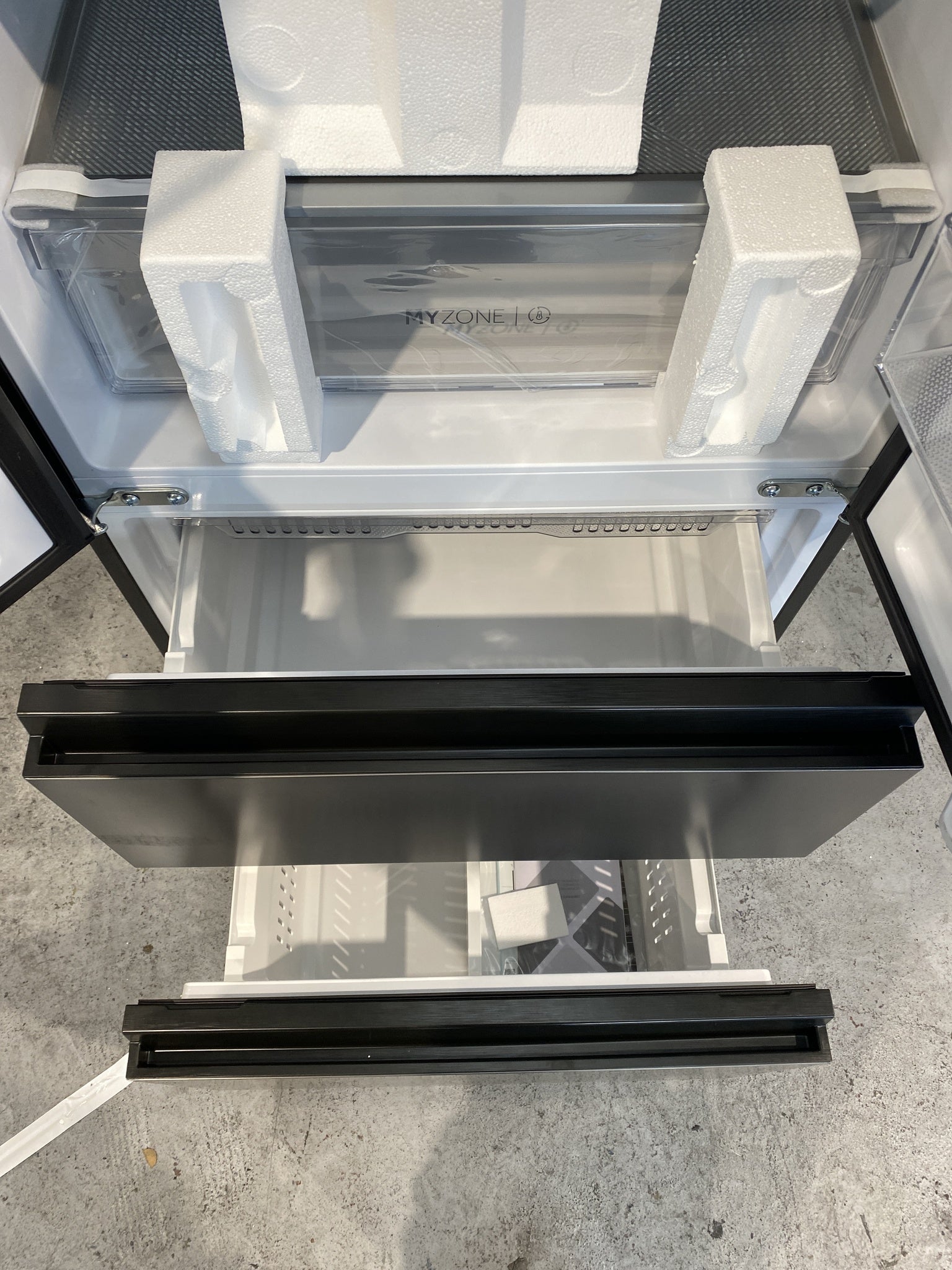 Haier HFR3718ENMD 70cm 60/40 Total No Frost Fridge Freezer