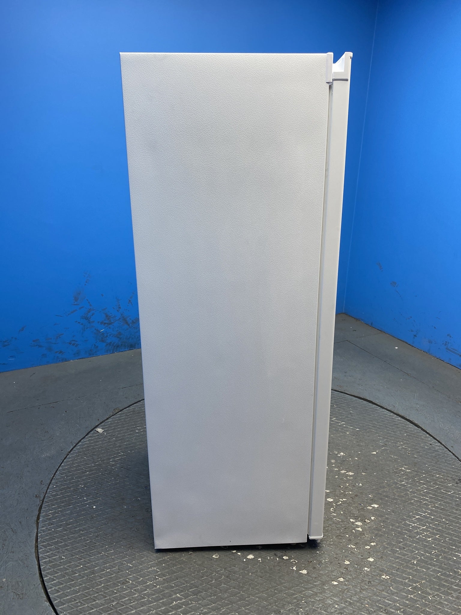 COMFEE' RCU160WH2UK(E) 160L Tall Upright Freezer
