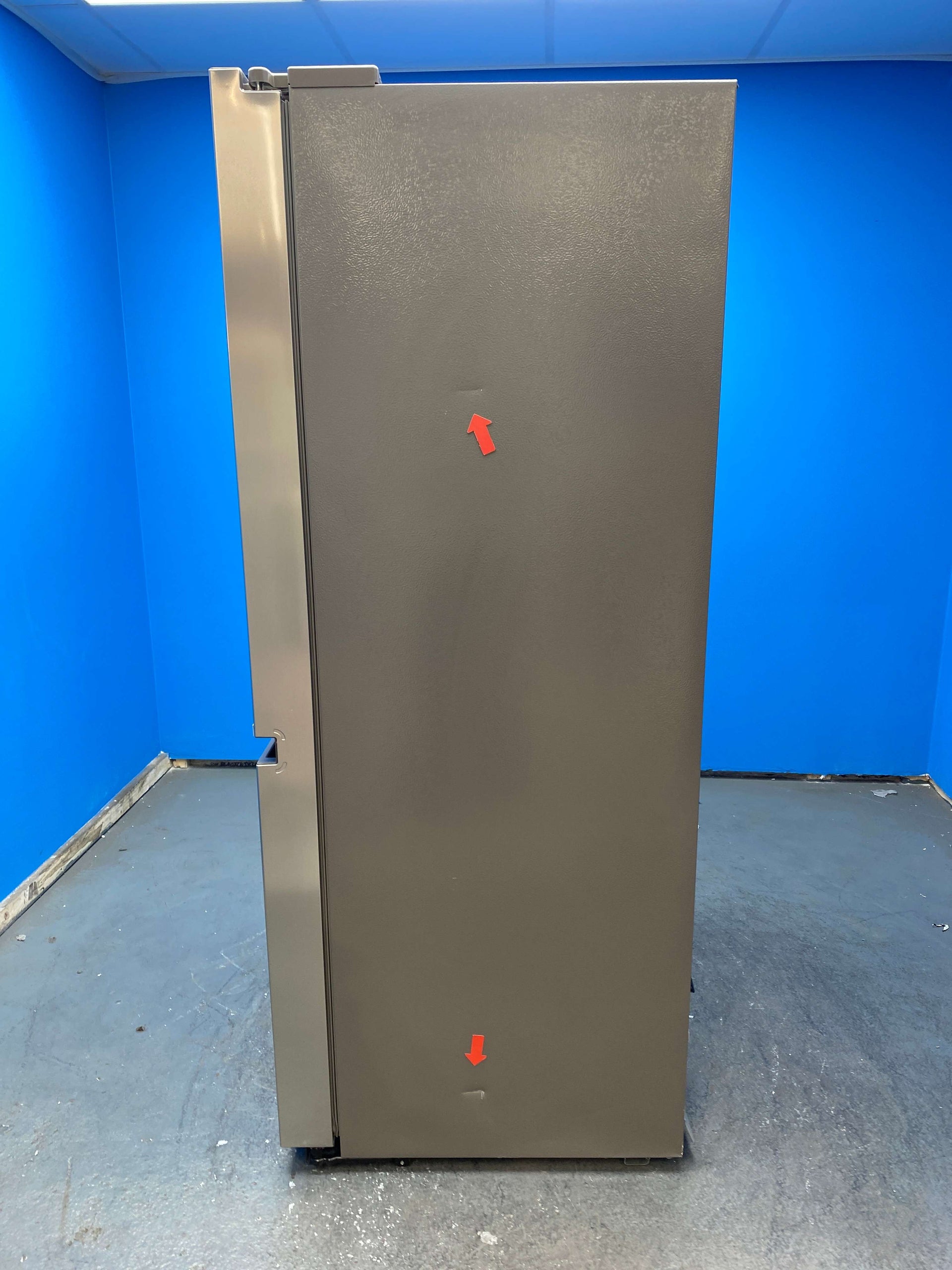 Hisense RS840N4WCE American Style 649 Litre Fridge Freezer