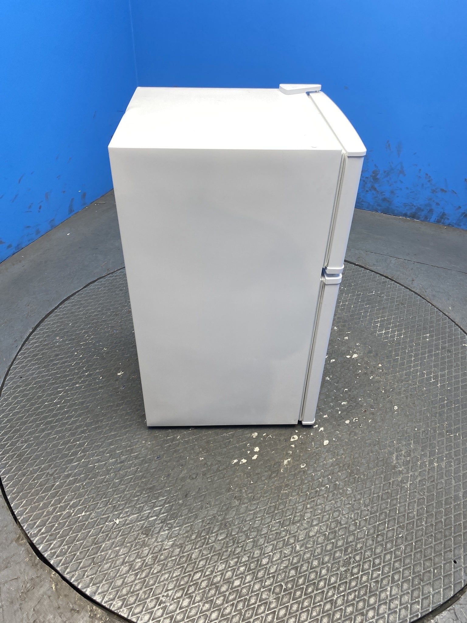 COMFEE’ RCT87WH2(E) 87L Under Counter Fridge Freezer