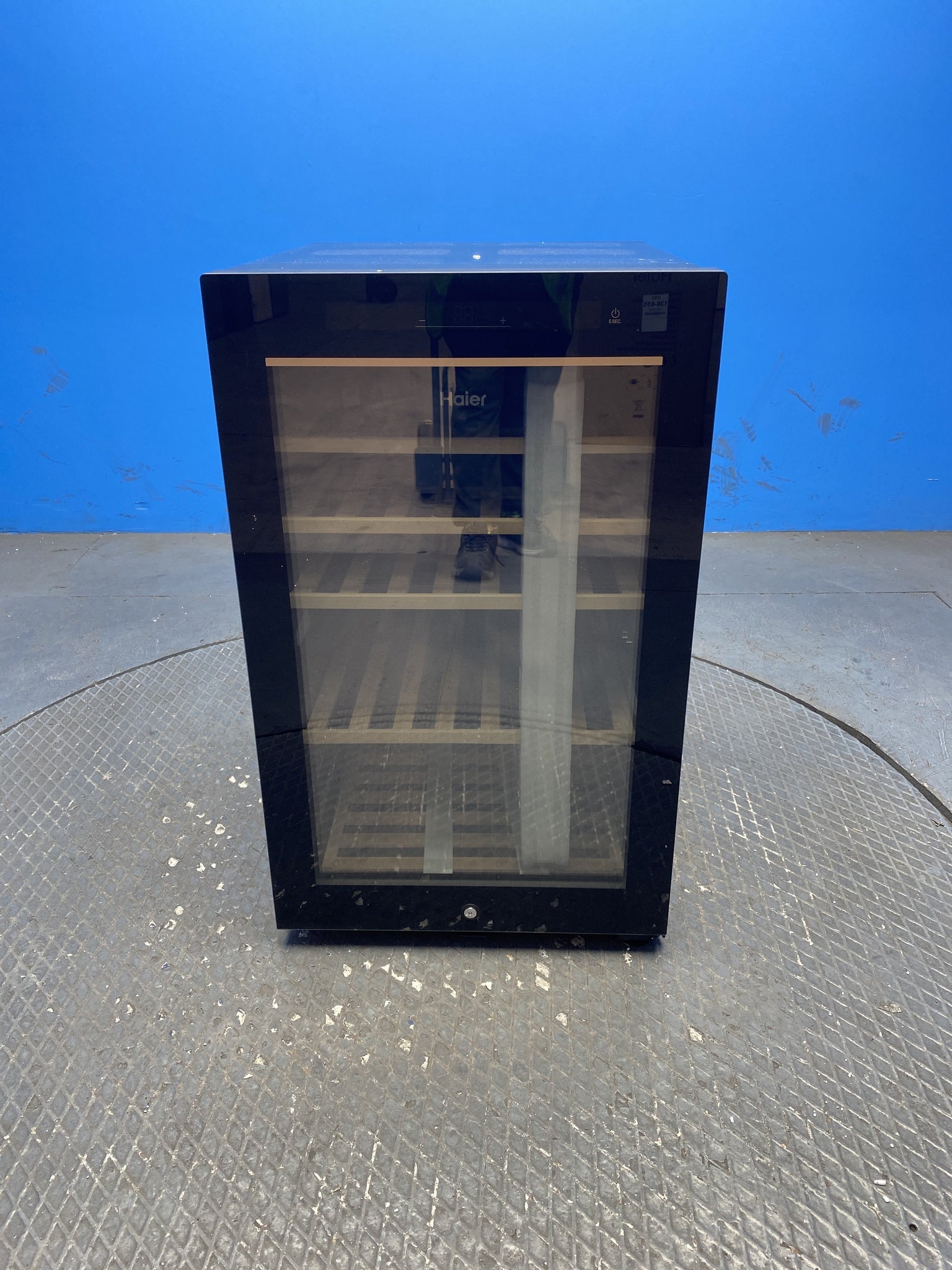 Haier HWS49GA Series 5 49 Bottle Wine Cooler