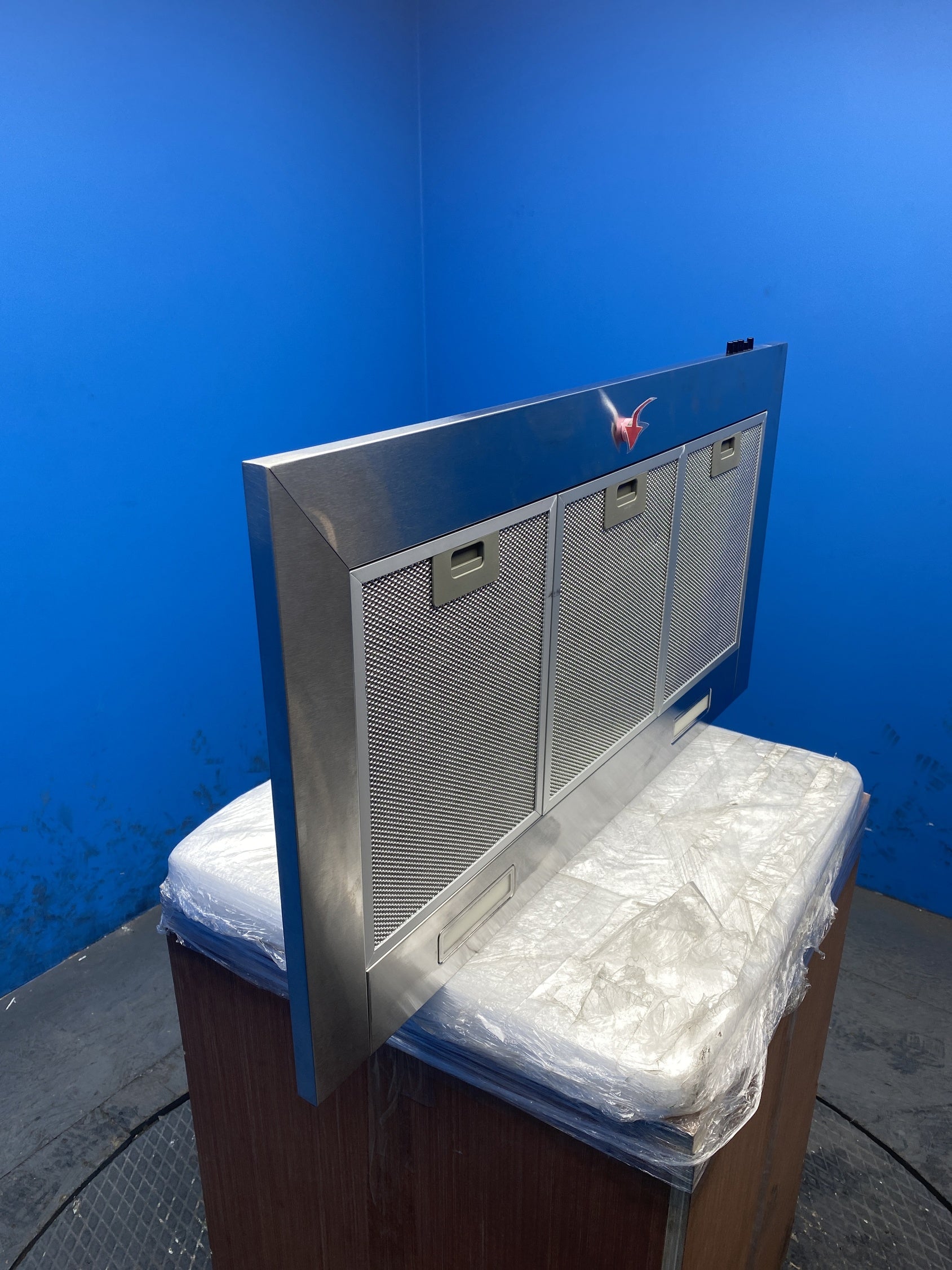 #GRC-147-470 - Candy CCE90NX/1 90cm Wall Mounted Stainless Steel Chimney Hood