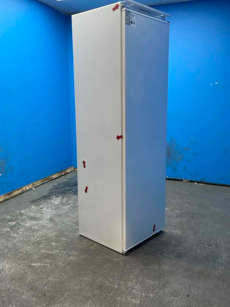 #GRC-160-779 - Candy CUS518EWK Integrated 204L Tall Freezer