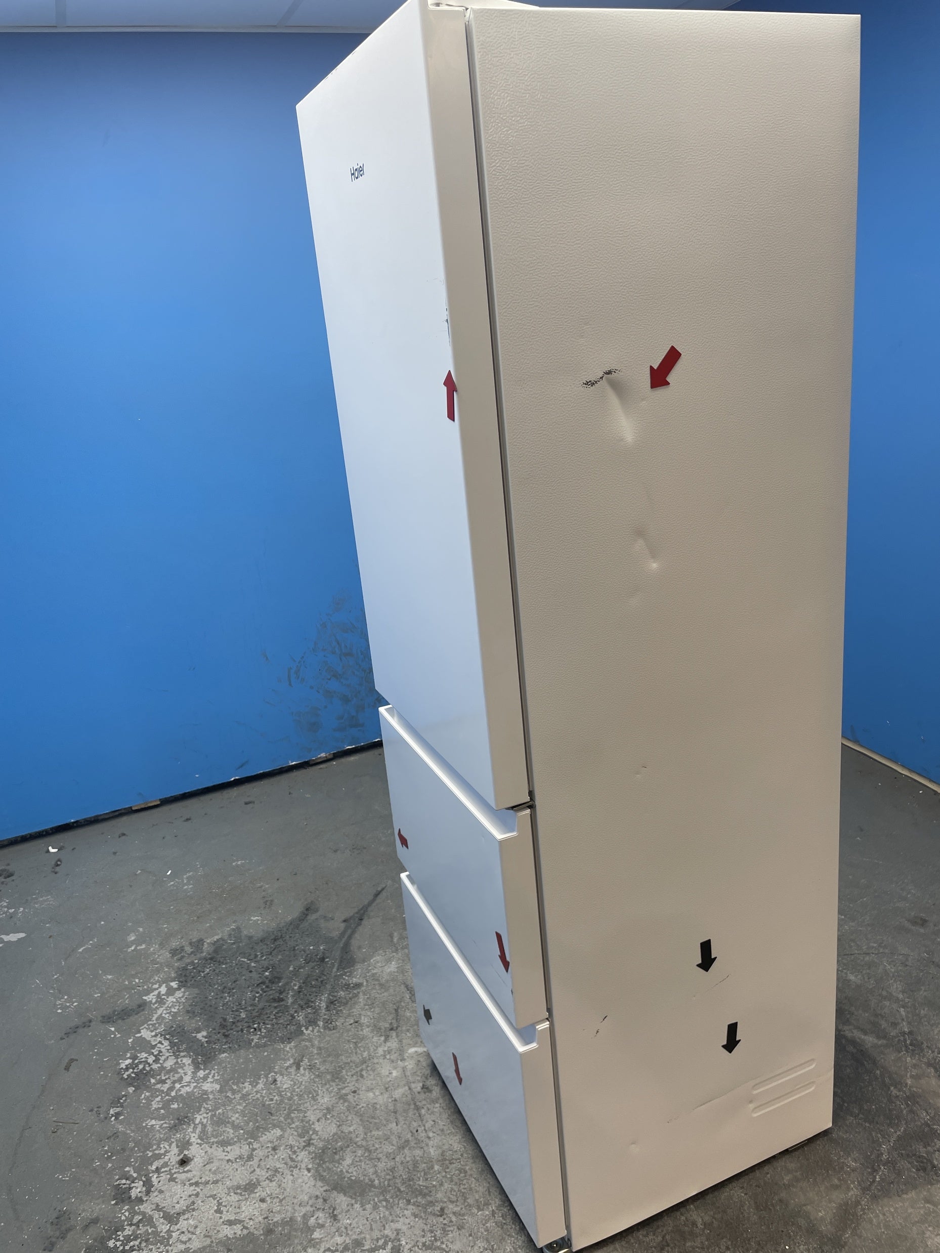 #GRC-151-823 - Haier 3D 55 Series 3 HTR3518ENMWK 60/40 Fridge Freezer