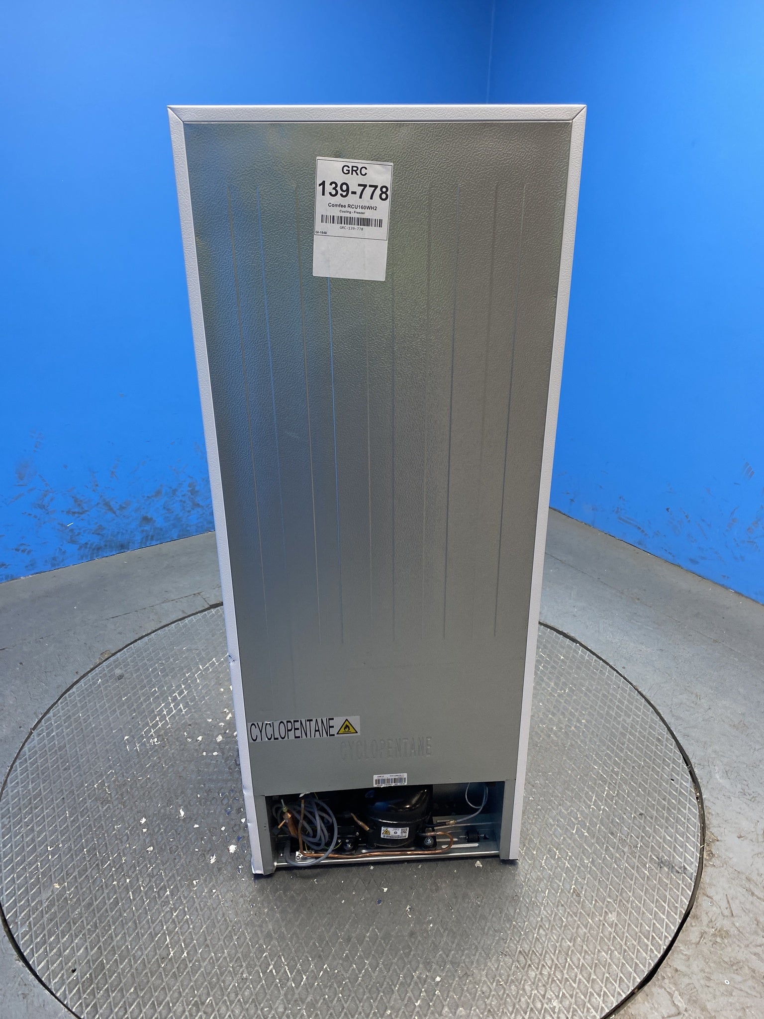 COMFEE' RCU160WH2UK(E) 160L Tall Upright Freezer