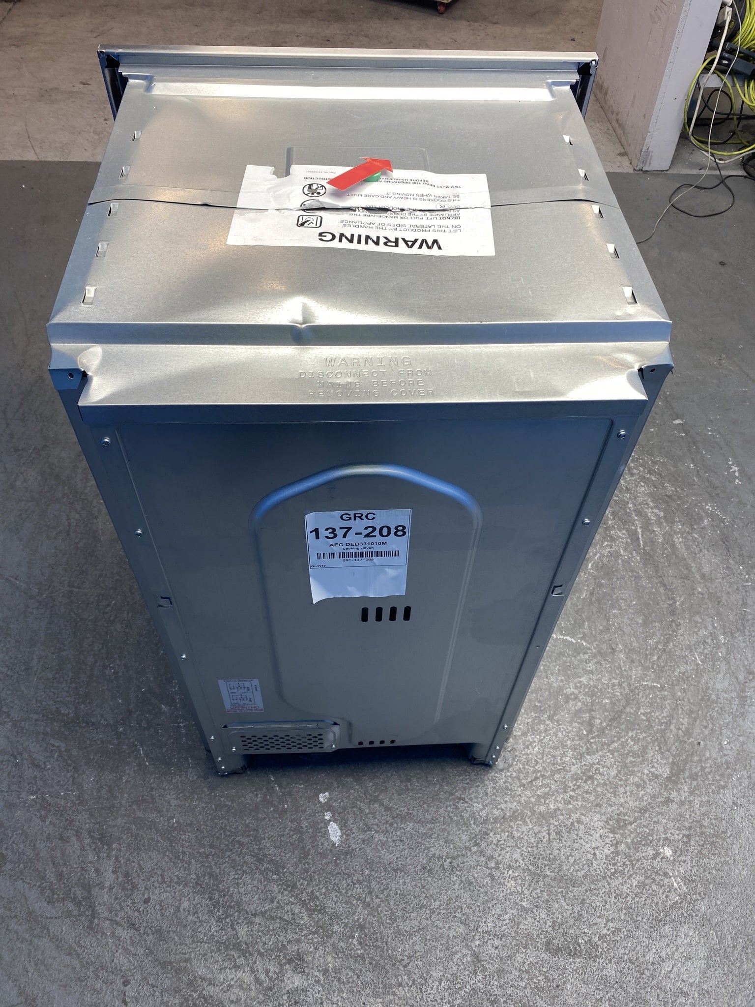 AEG Built In Double Oven with SurroundCook 66L 42L