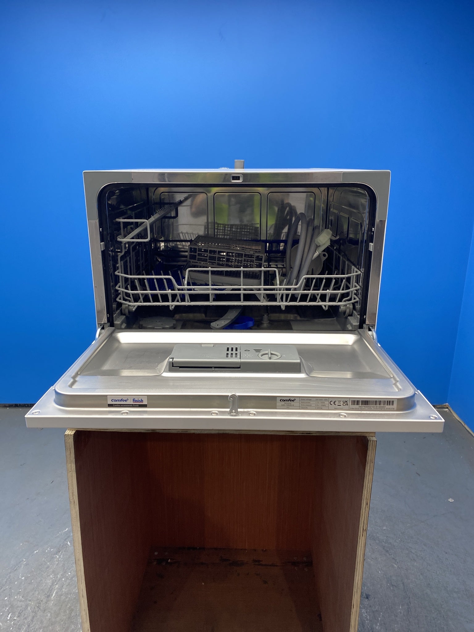 COMFEE' KWH-TD602E-W 6 Place Setting Countertop Dishwasher